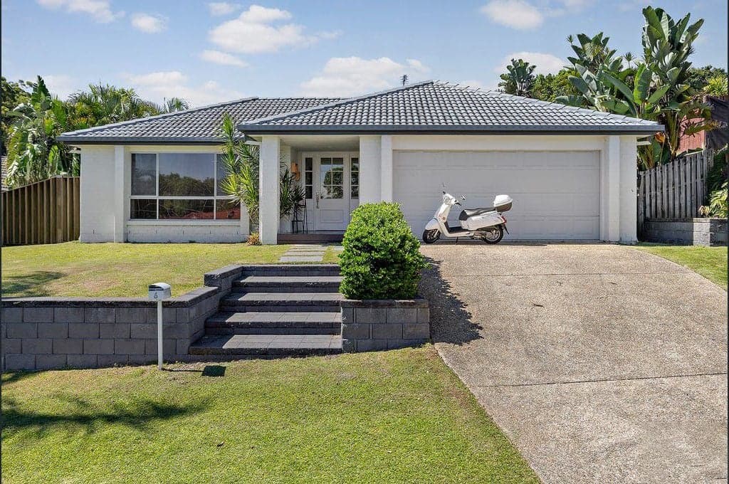 6 Leopard Avenue, Elanora, Elanora - Thumbnail 6
