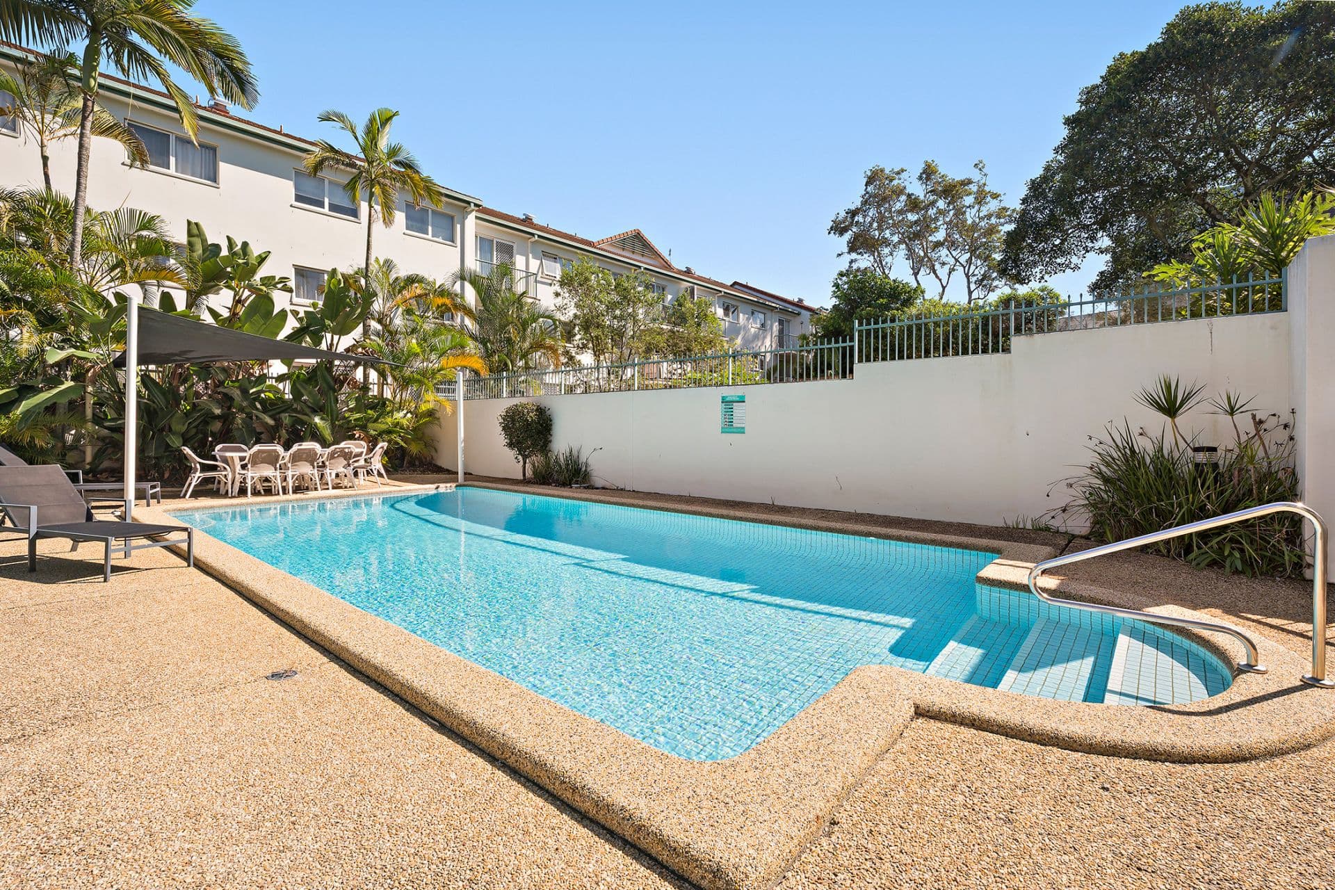 7/28 Marine Parade, Miami, Miami - Image 1