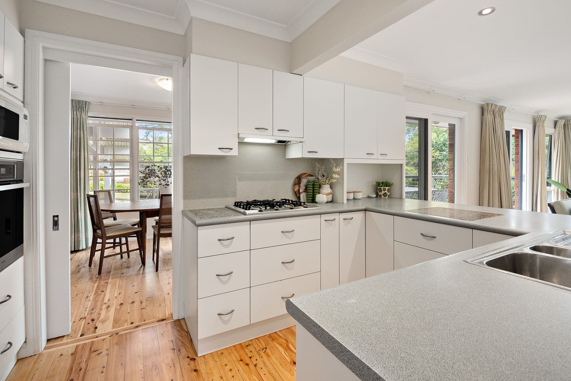 44 Cooyong Road, Terrey Hills NSW, Terrey Hills - Thumbnail 2