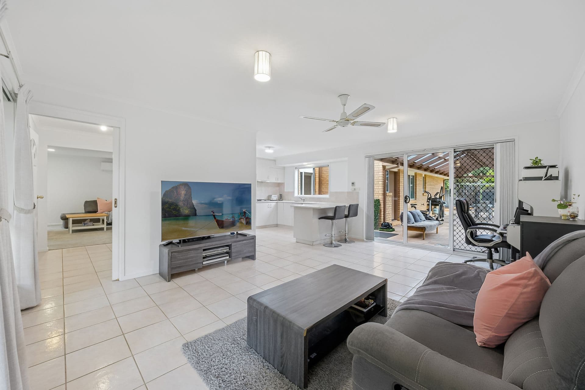 9 Phelp Court, Amaroo, Amaroo - Thumbnail 4