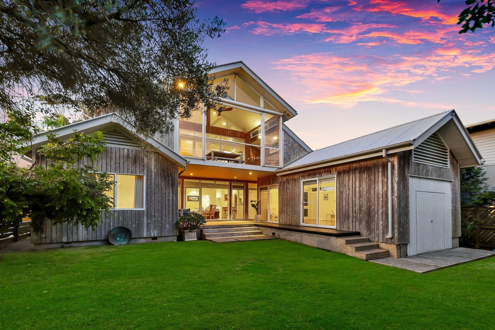 4 Elgata Avenue, North Avoca NSW, North Avoca - Image 1