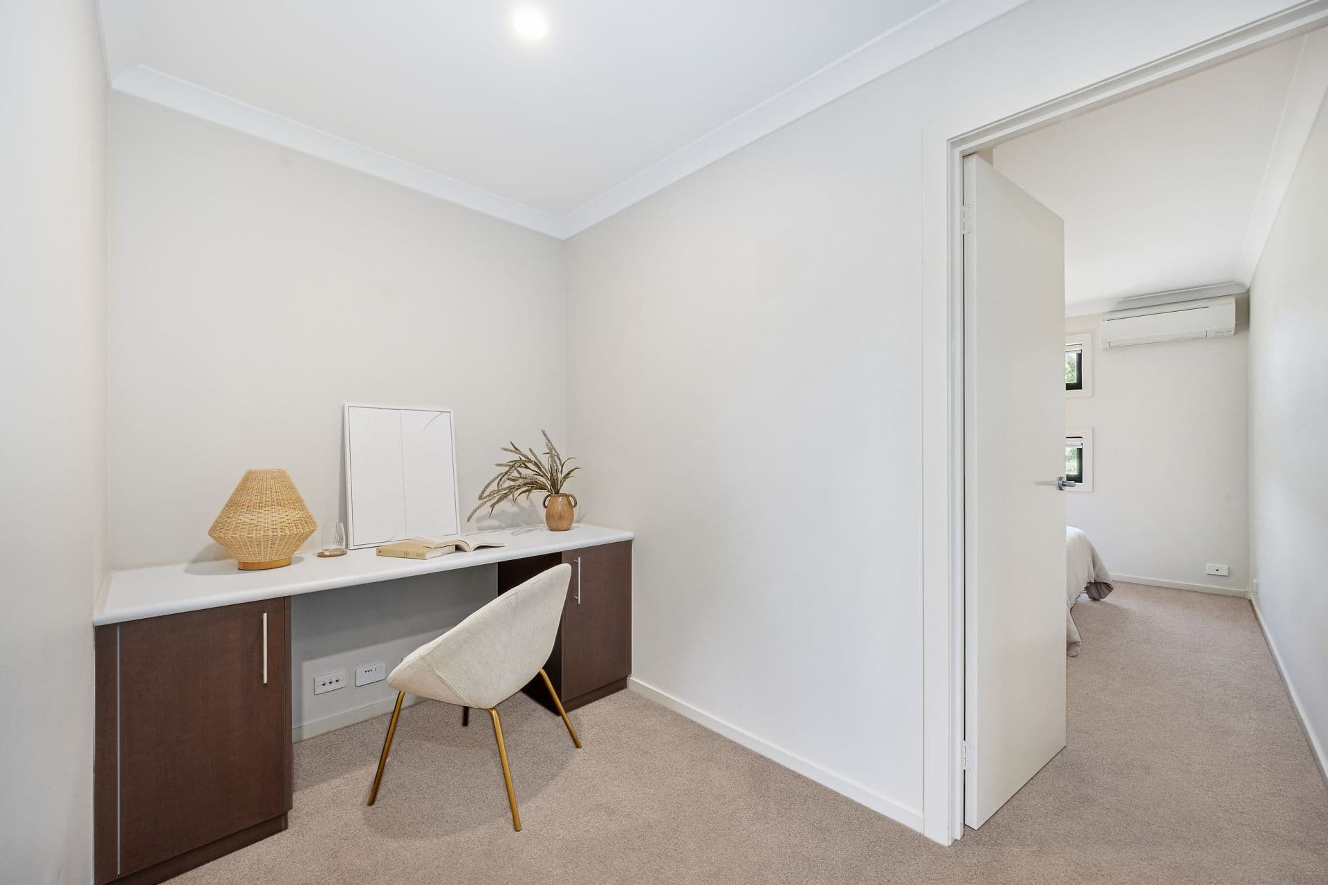 9 Katoomba Street, Harrison, Harrison - Thumbnail 8