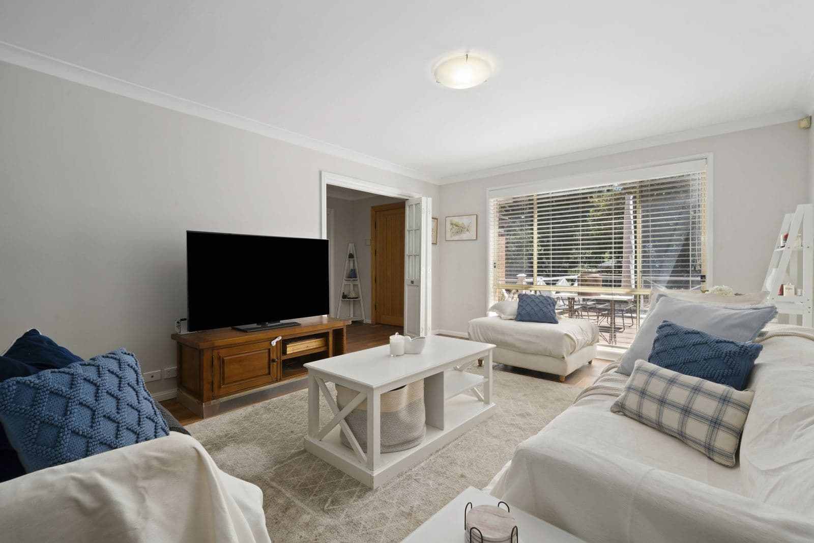 4 Harwood Avenue, Mount Kuring-gai NSW, Mount Kuring-Gai - Thumbnail 3