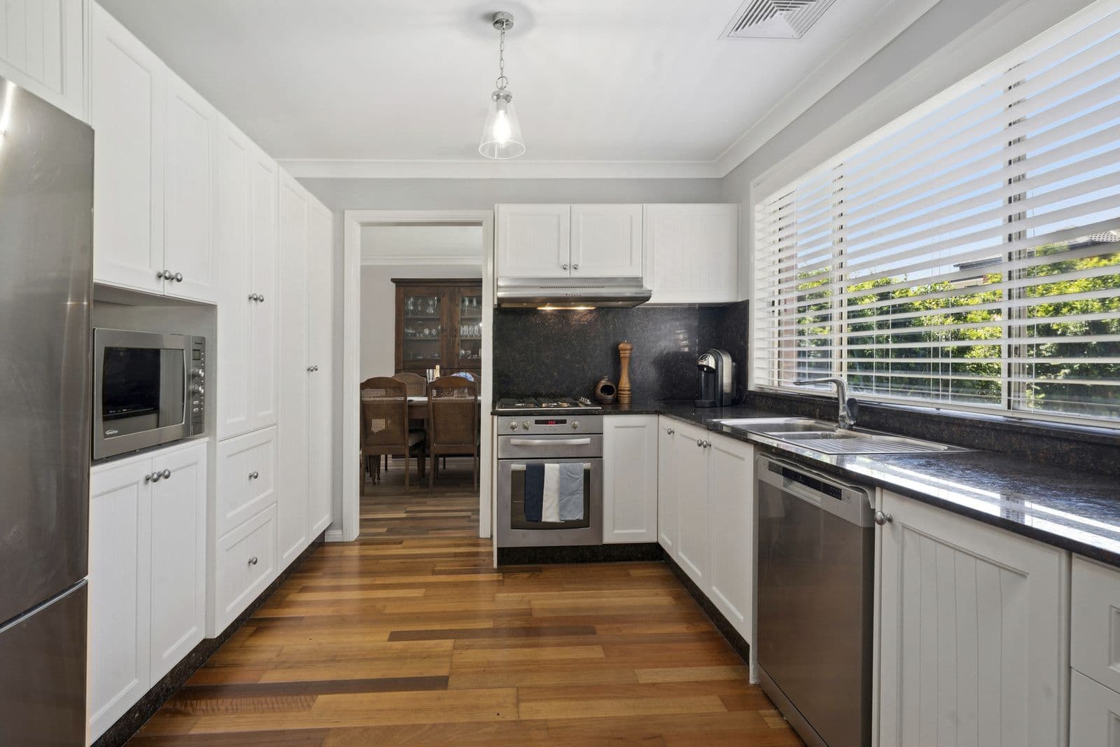 4 Harwood Avenue, Mount Kuring-gai NSW, Mount Kuring-Gai - Thumbnail 5