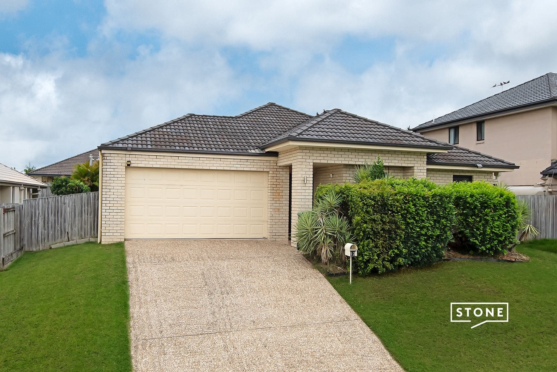 13 Highcliff Crescent, North Lakes, North Lakes - Image 1