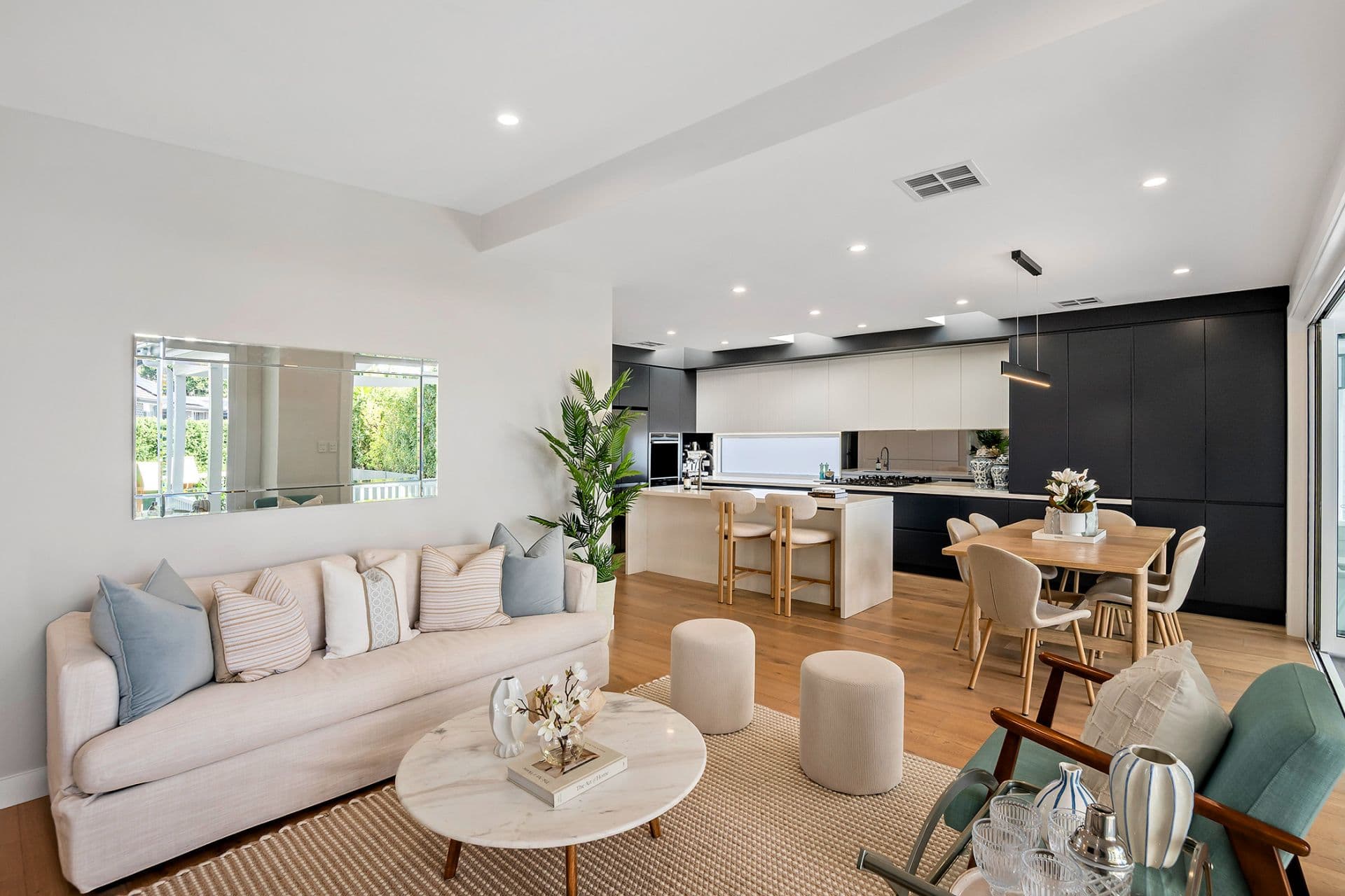 7 Judith Street, Seaforth, Seaforth - Thumbnail 2