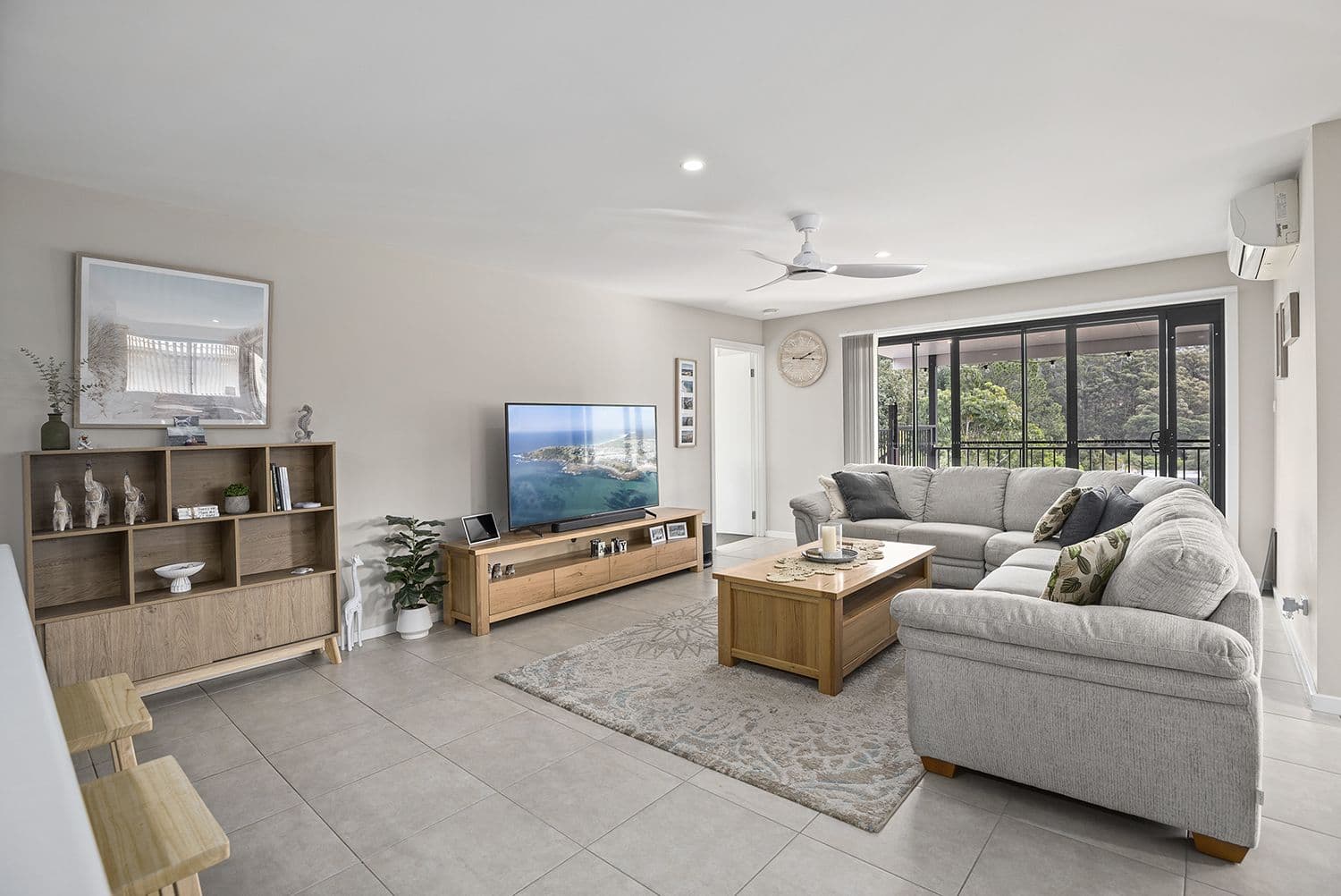 16 Bruce Taylor Circuit, Korora, Korora - Thumbnail 2