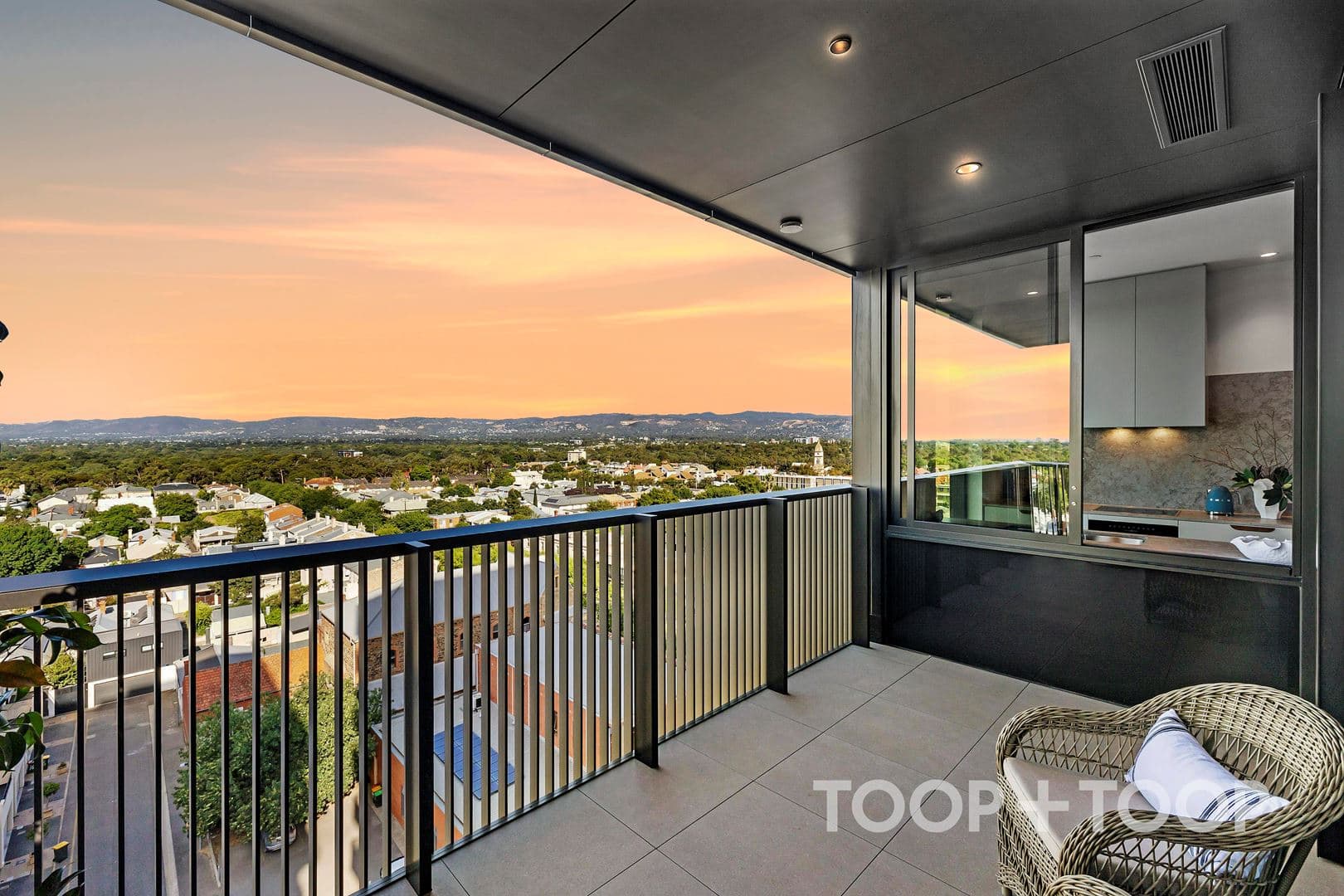 706 / 15 Centenary Street, North Adelaide SA 5006, North Adelaide - Thumbnail 4