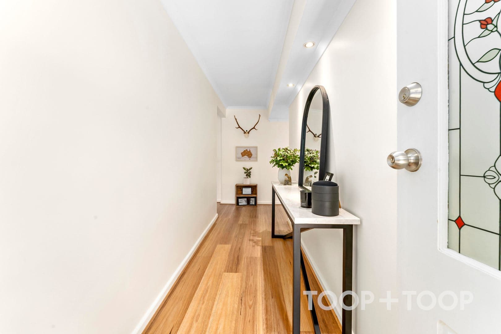 9 Leonard Street, Gulfview Heights SA 5096, Gulfview Heights - Thumbnail 2