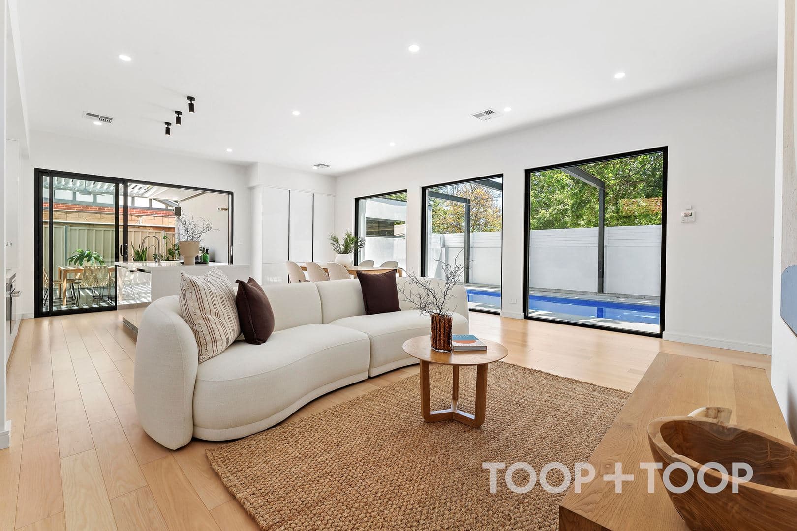 60 Harrow Road, College Park SA 5069, College Park - Thumbnail 3