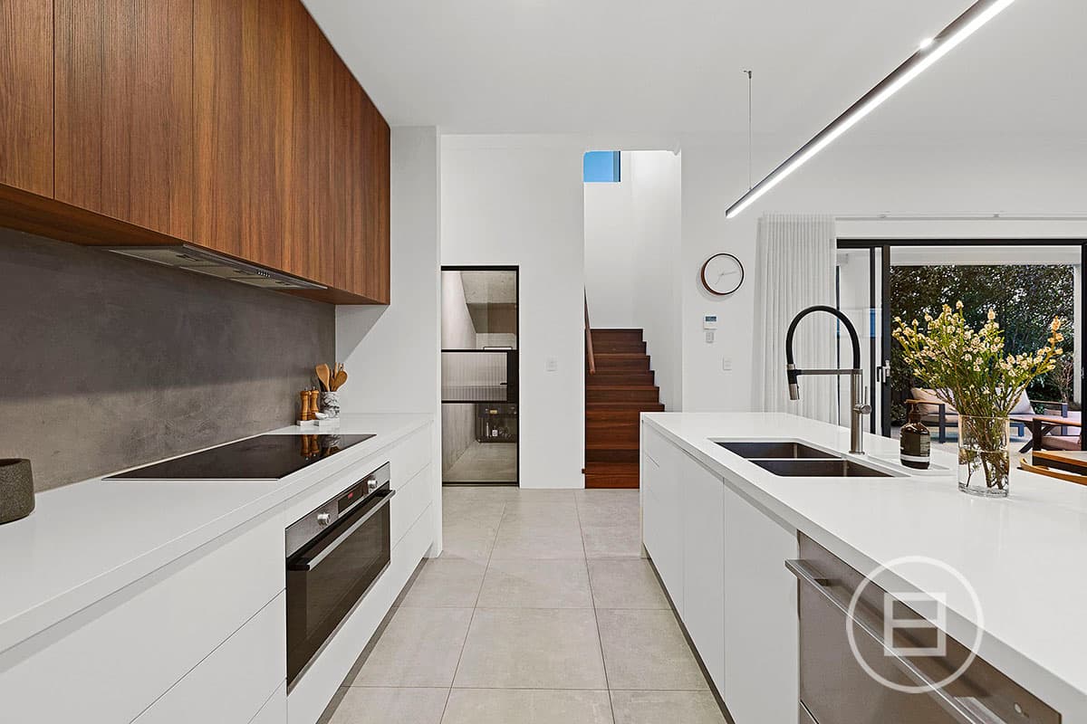 136 Wilding Street, DOUBLEVIEW, WA, Doubleview - Thumbnail 2