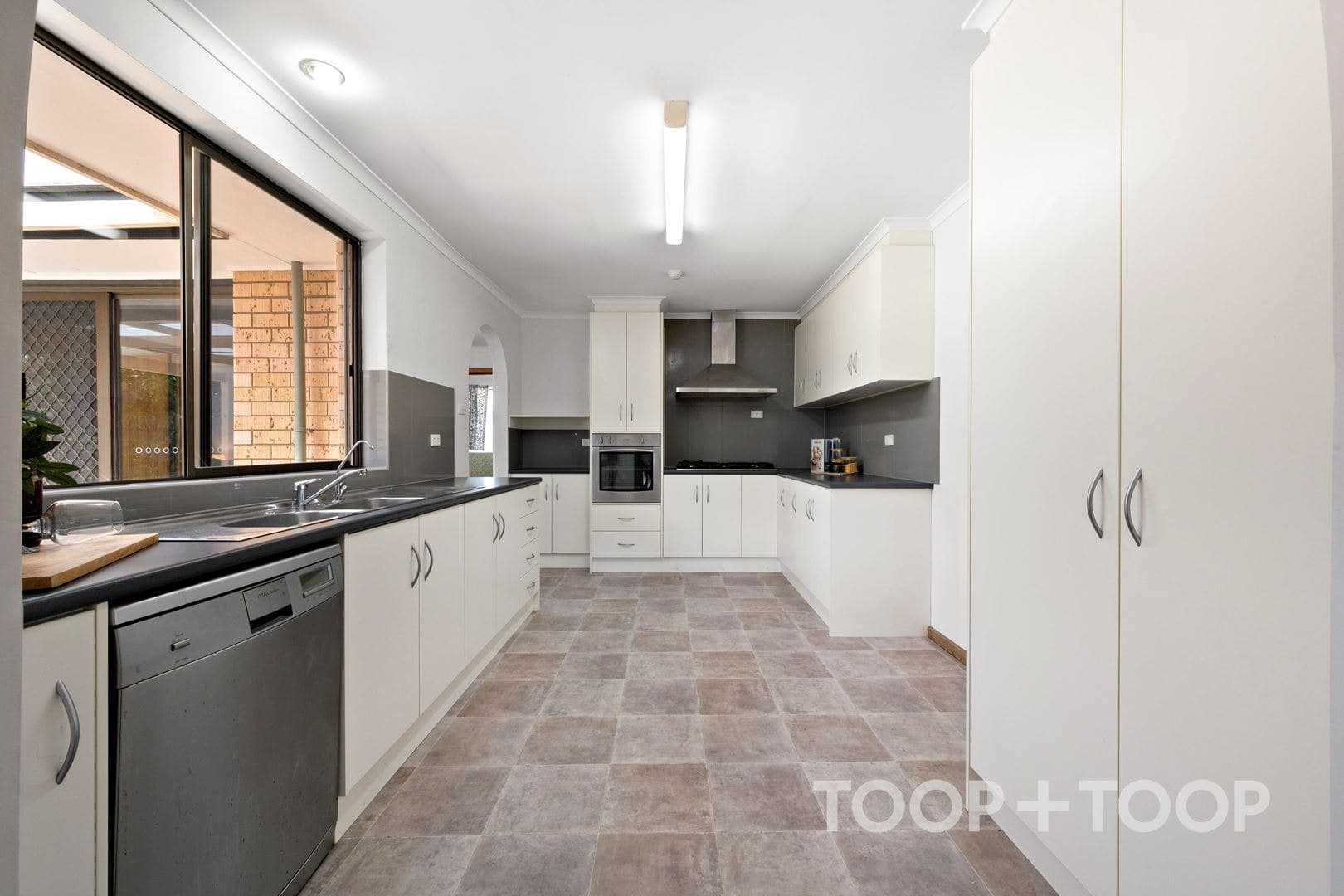 46 Tindall Crescent, Sheidow Park SA 5158, Sheidow Park - Thumbnail 6