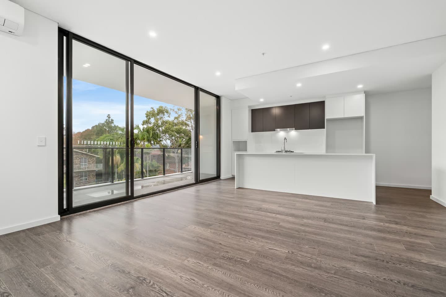 Level 5, 8-10 Moore Street, Gosford, NSW, 2250, Gosford - Thumbnail 3