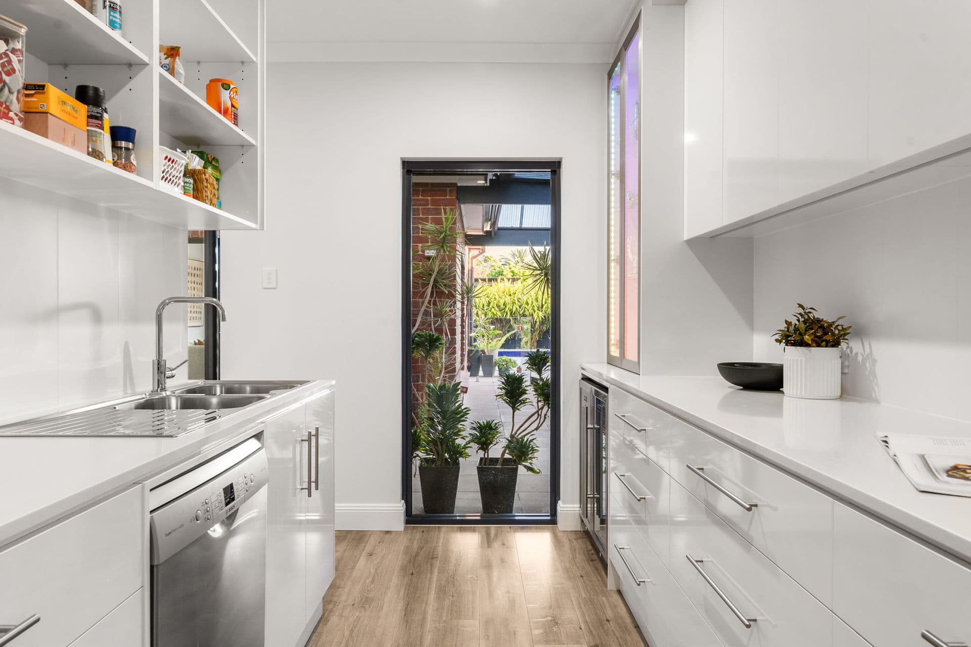 32 Helmsdale Avenue, Glengowrie - Thumbnail 7