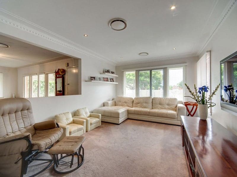 1 / 61 Loongana Avenue, GLENROY VIC 3046, Glenroy - Thumbnail 2