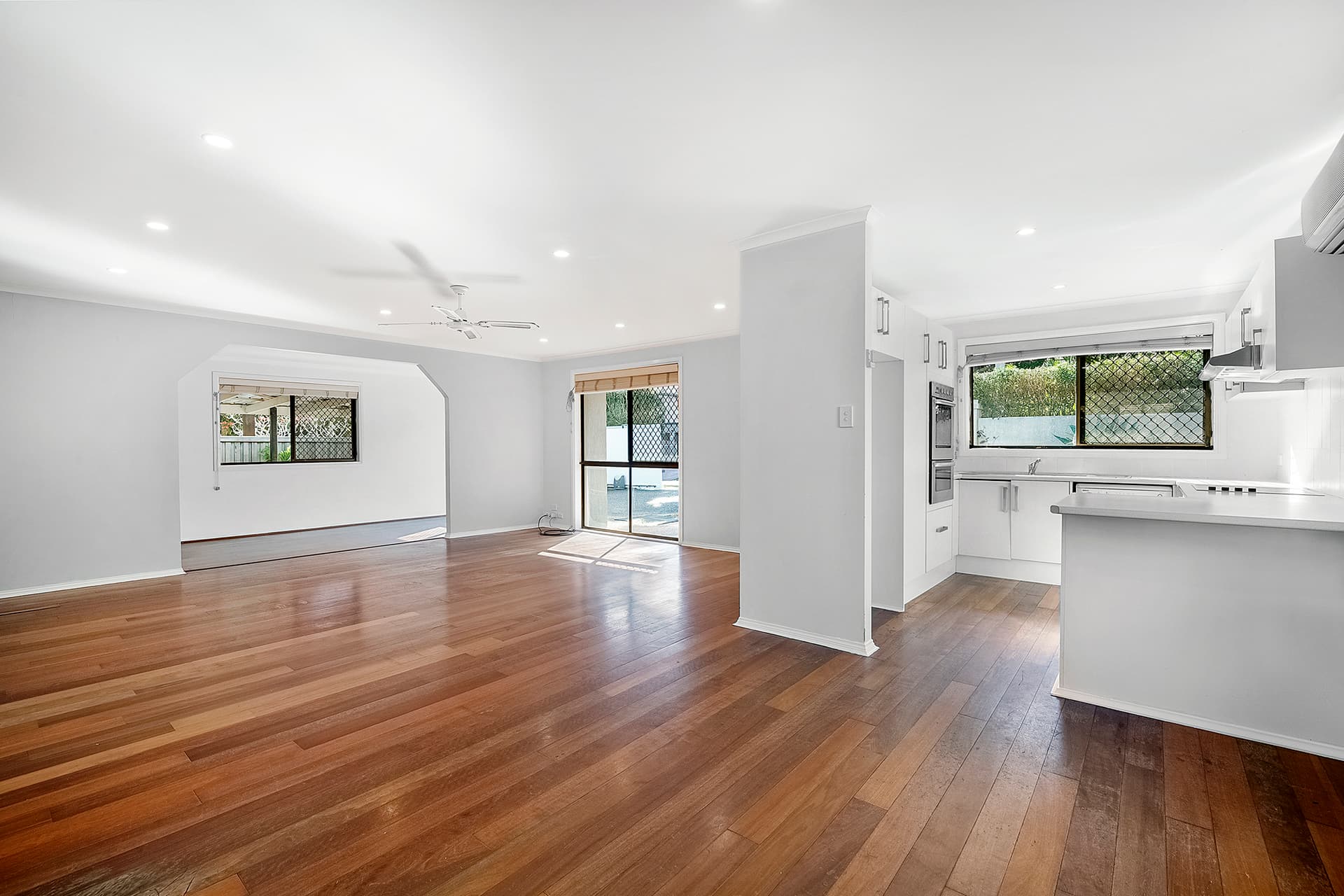 38 Wistaria Avenue, Southport, QLD, 4215, Southport - Thumbnail 8