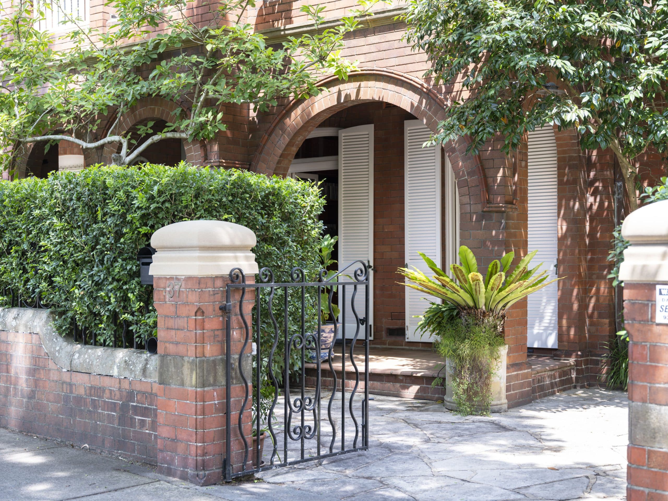 37 Etham Avenue Darling Point, Darling Point - Thumbnail 2