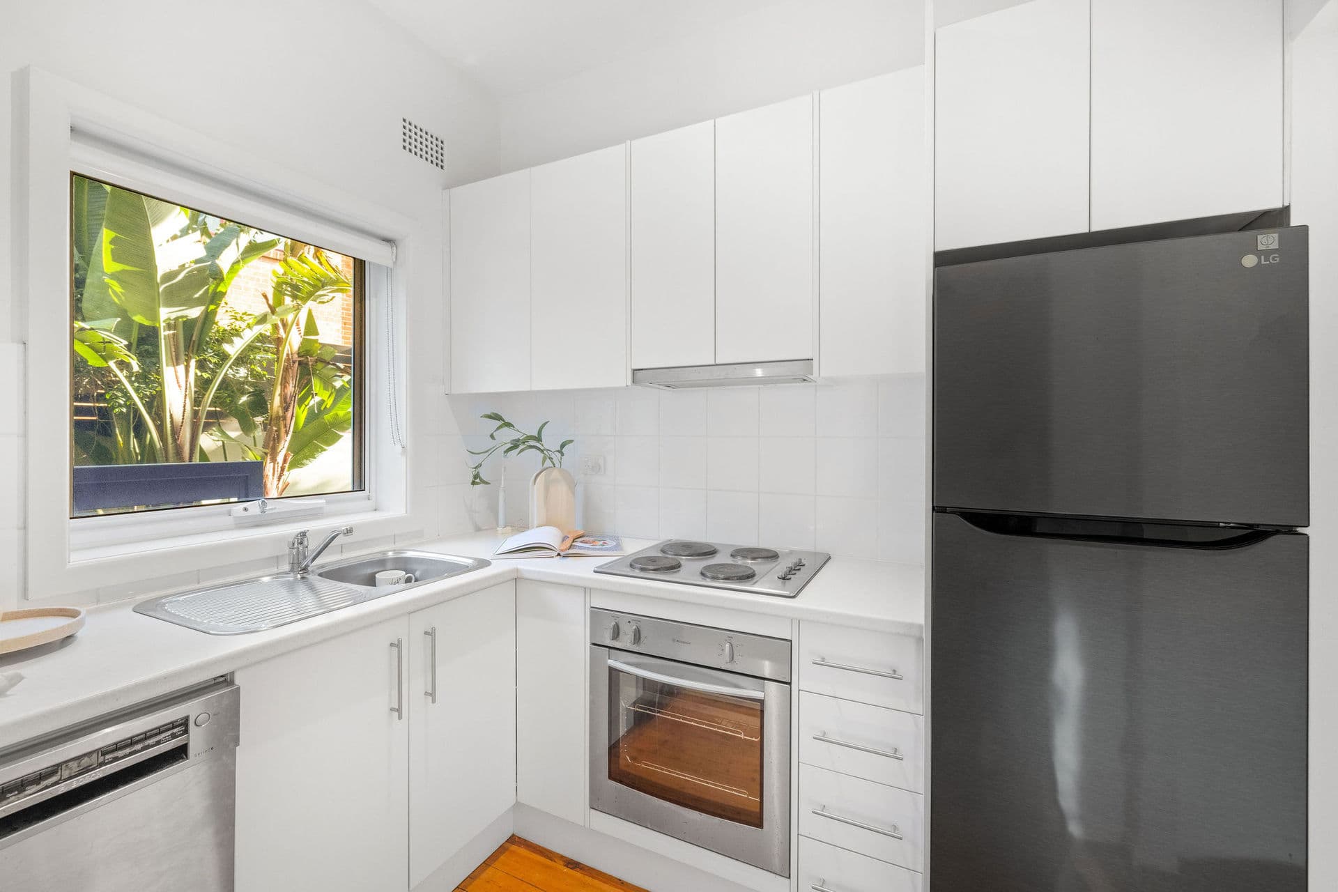 71 New Orleans Crescent, Maroubra, Maroubra - Thumbnail 2