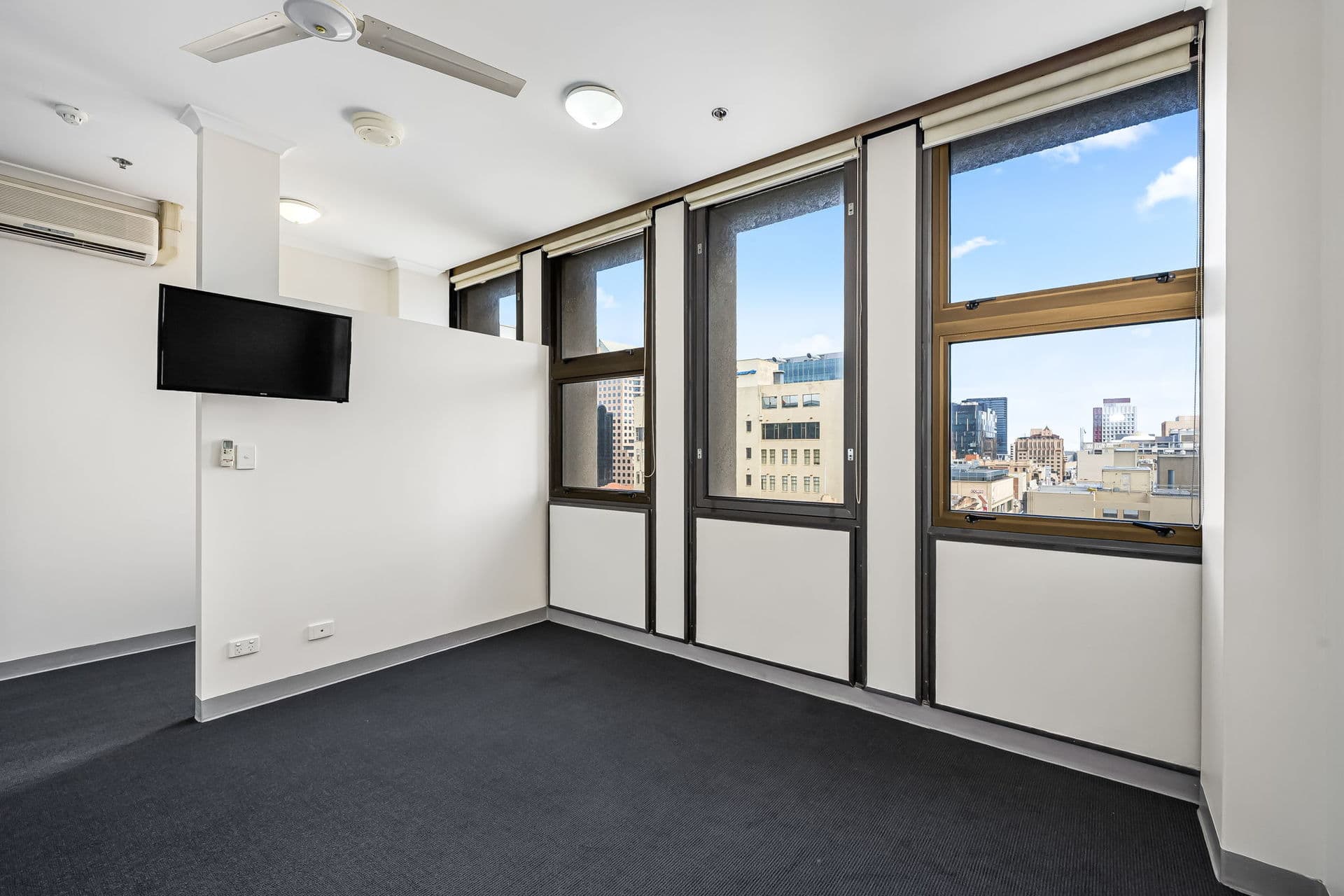 713/160 Rundle Mall, Adelaide - Thumbnail 3