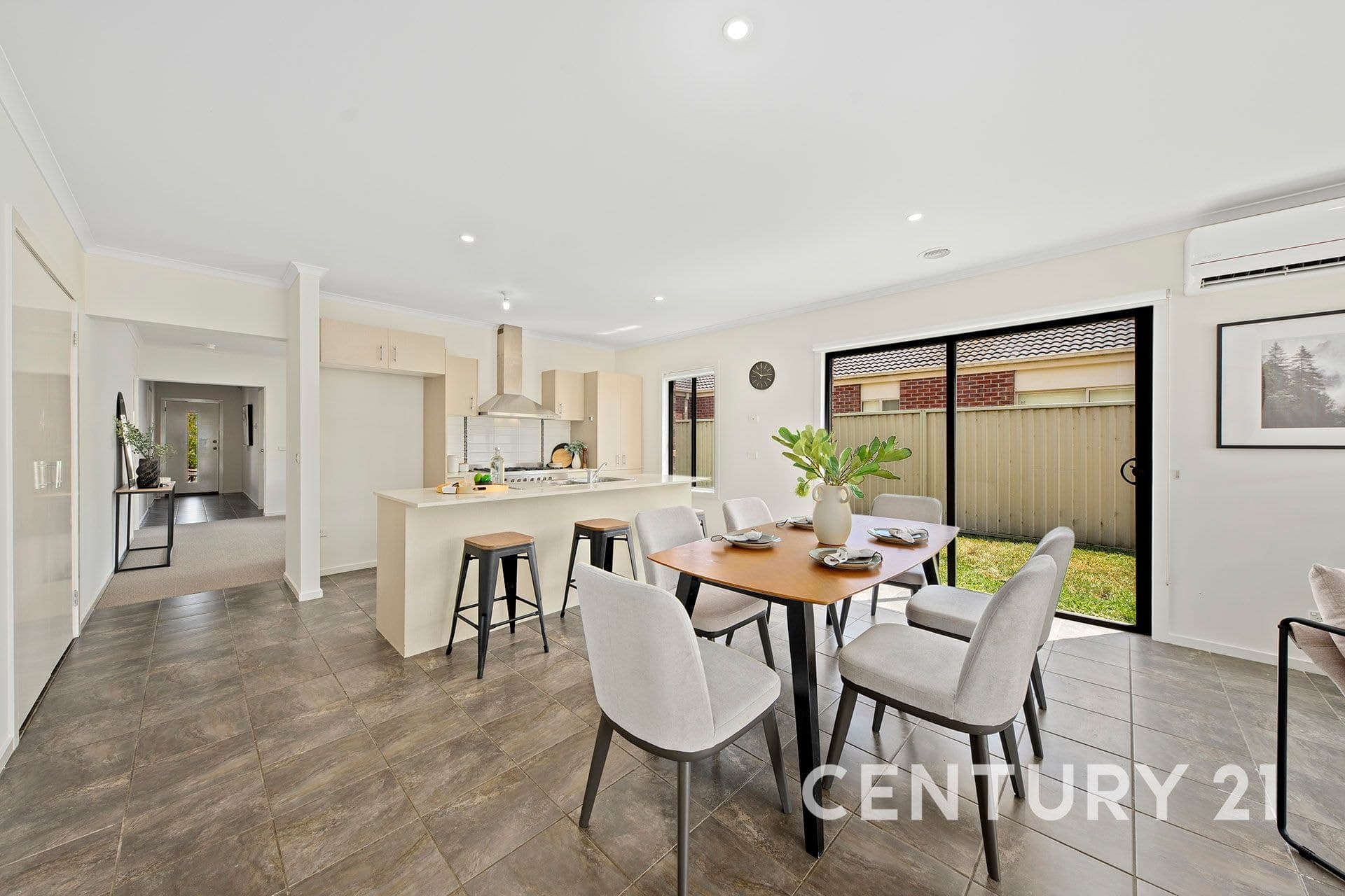 40 Bluehills Boulevard, Pakenham, VIC, 3810, Pakenham - Thumbnail 7