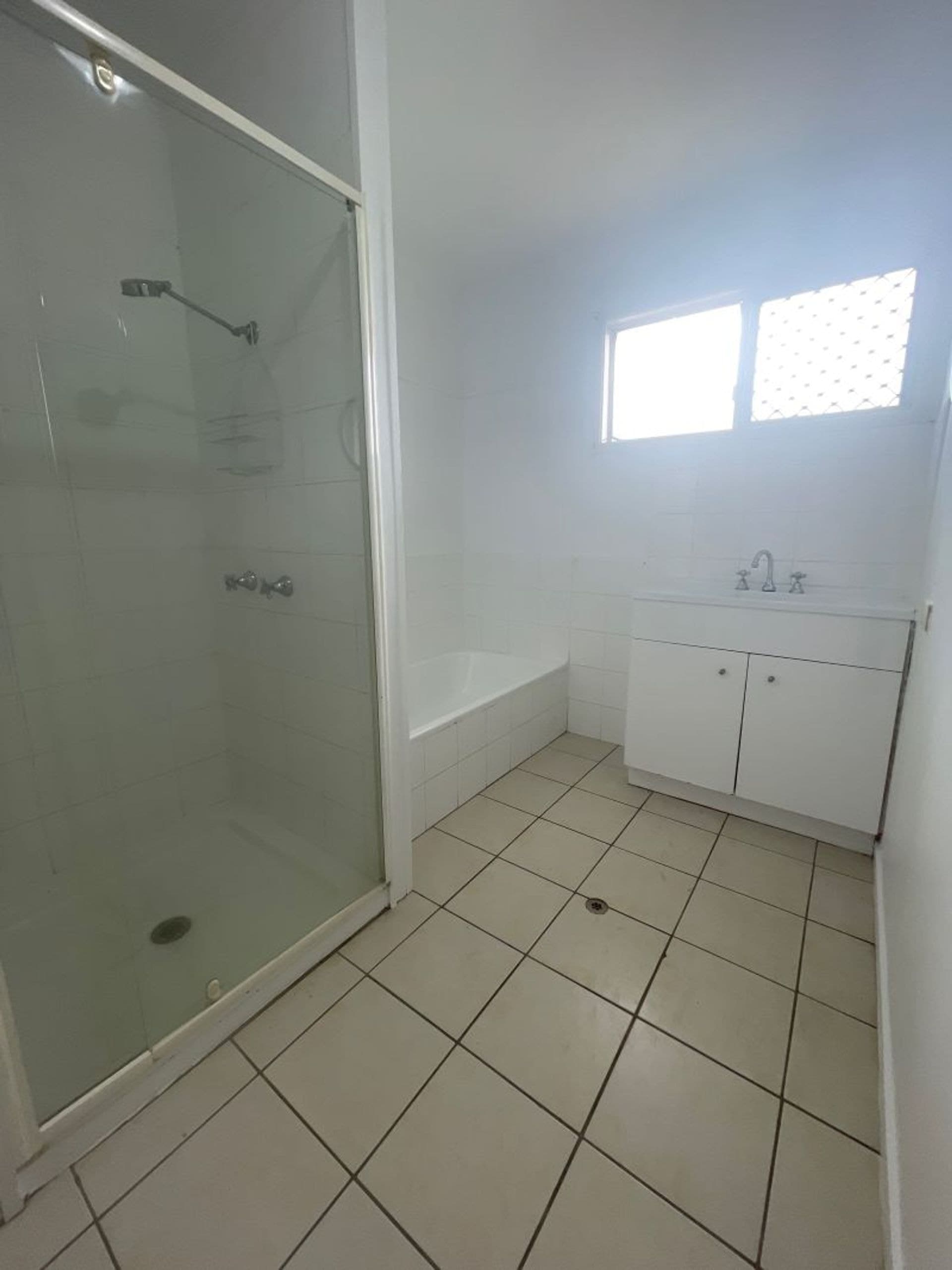 9 Shannon Crescent, Dysart, QLD, 4745, Dysart - Thumbnail 7