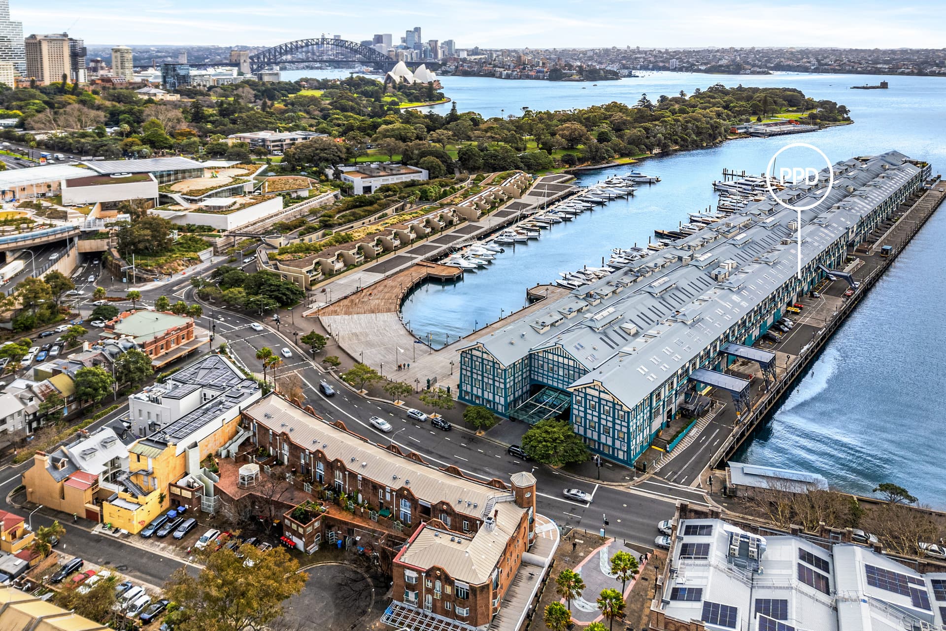 332/6E Cowper Wharf Roadway, Woolloomooloo, Woolloomooloo - Thumbnail 2