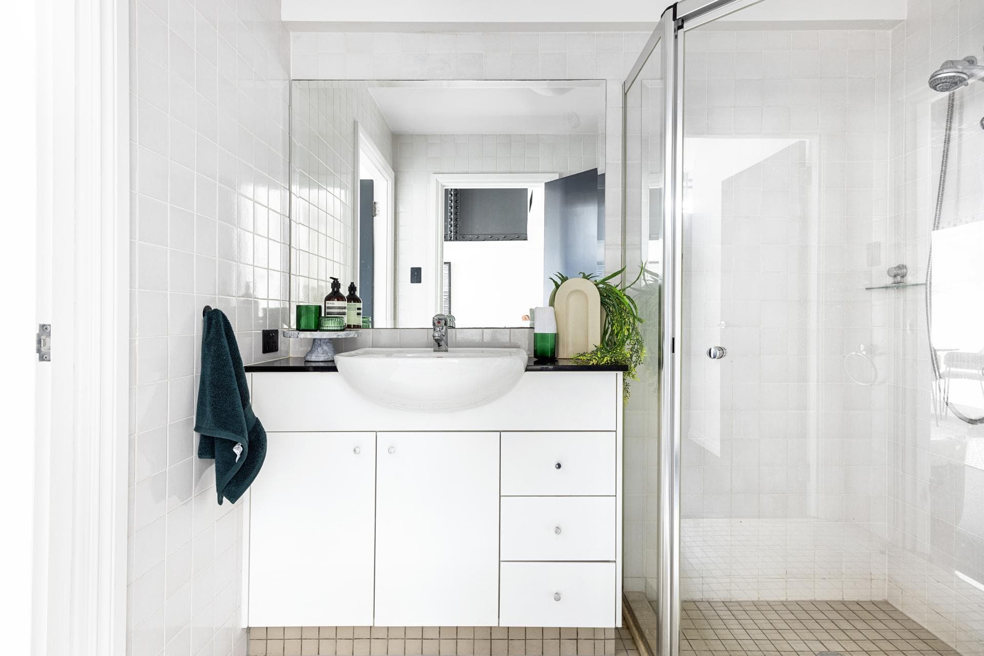332/6E Cowper Wharf Roadway, Woolloomooloo, Woolloomooloo - Thumbnail 5