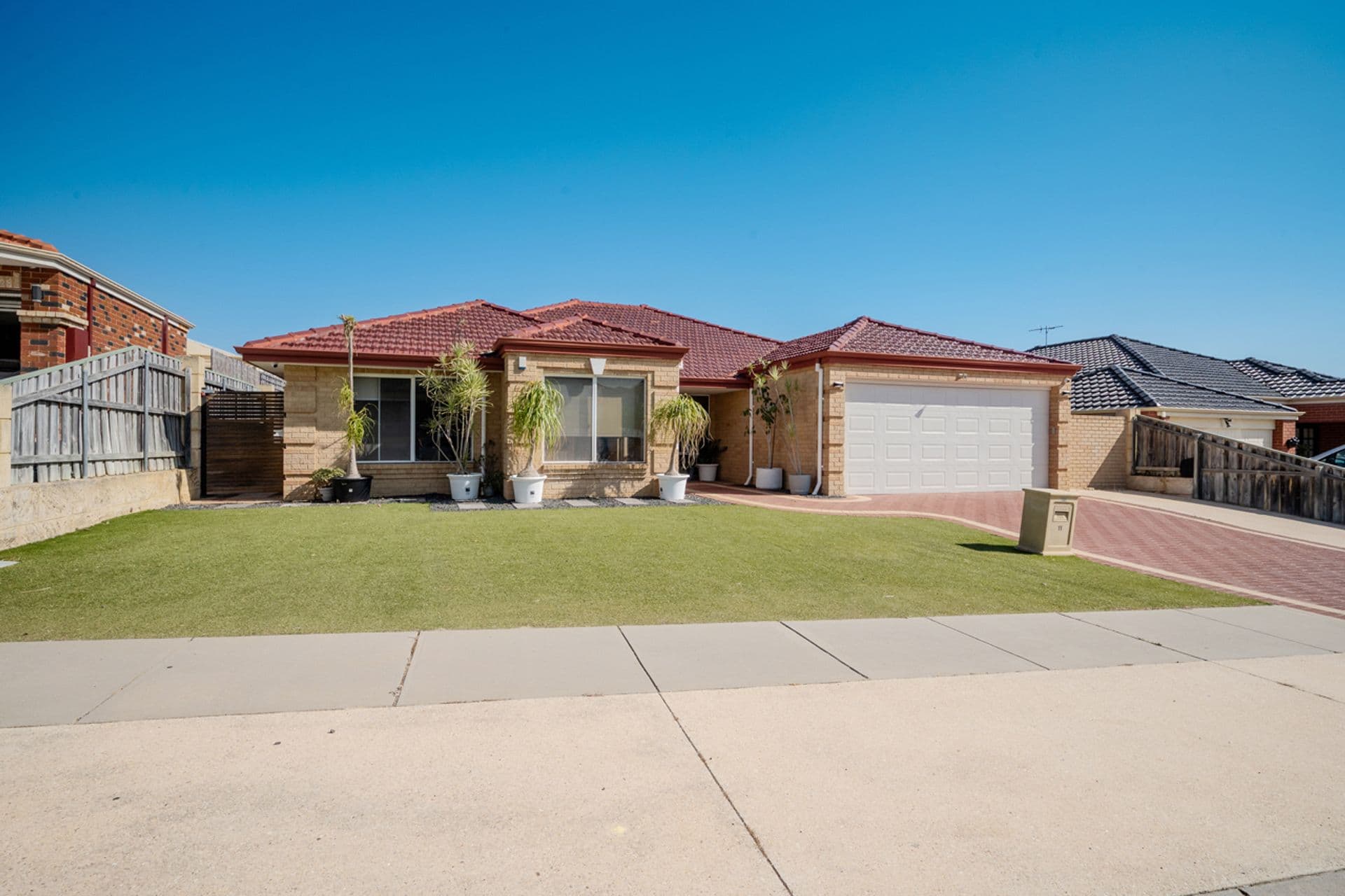 11 Rainham Avenue, Mindarie, WA, 6030, Mindarie - Thumbnail 3
