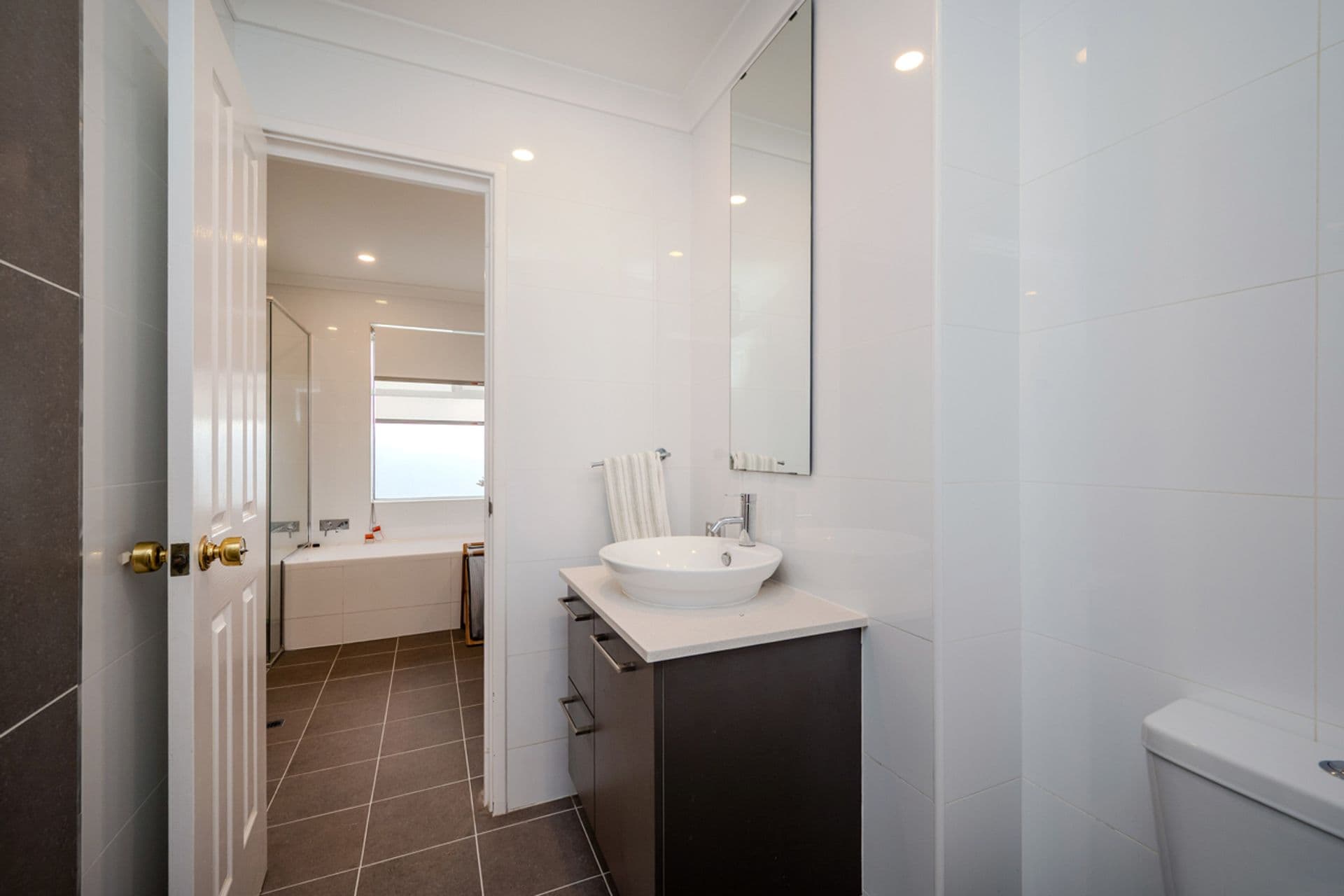11 Rainham Avenue, Mindarie, WA, 6030, Mindarie - Thumbnail 8