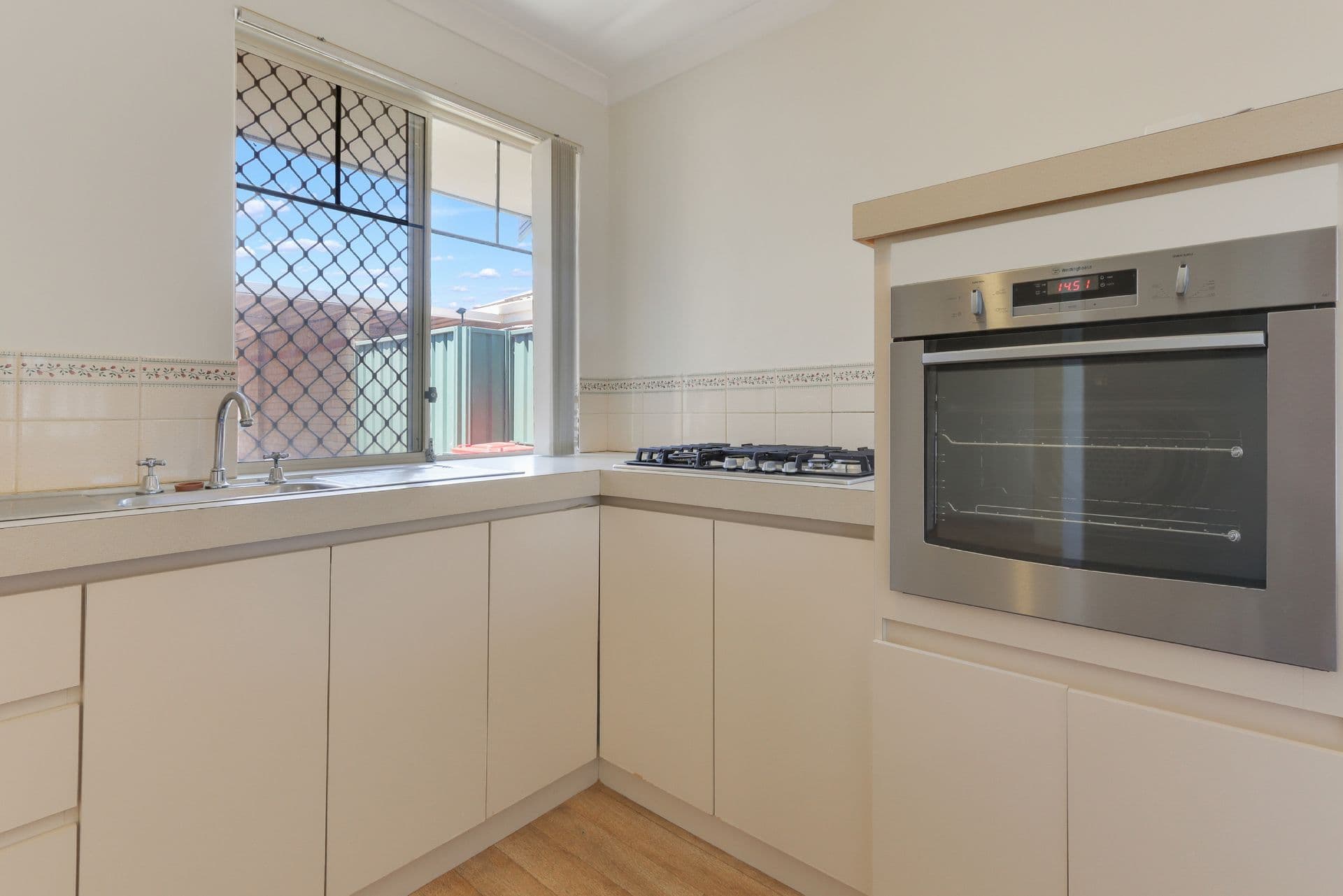 8/2 Dowling Street, Rockingham, WA, 6168, Rockingham - Thumbnail 4