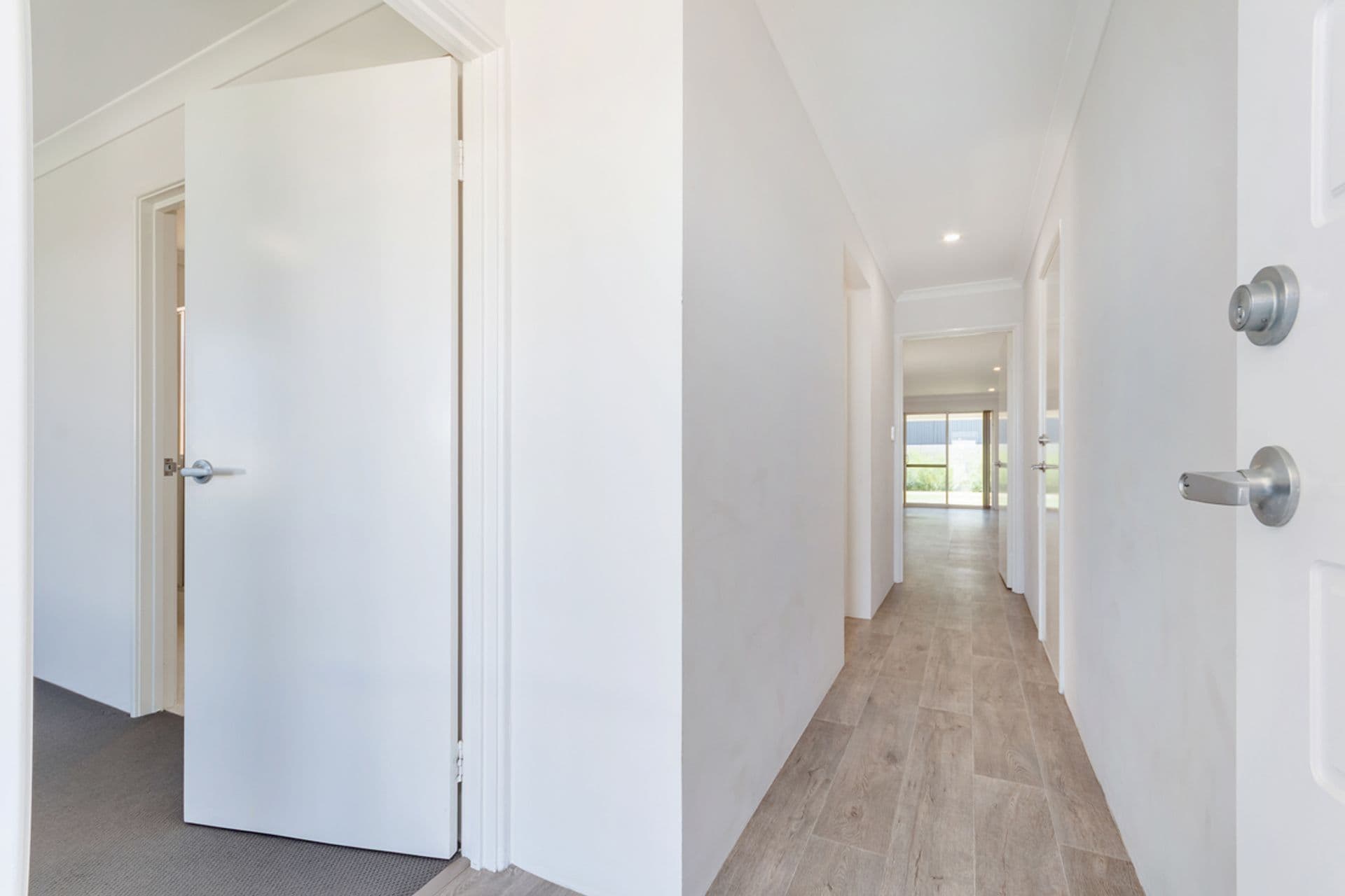 16 Kingfisher Road, Eglinton, WA, 6034, Eglinton - Thumbnail 3