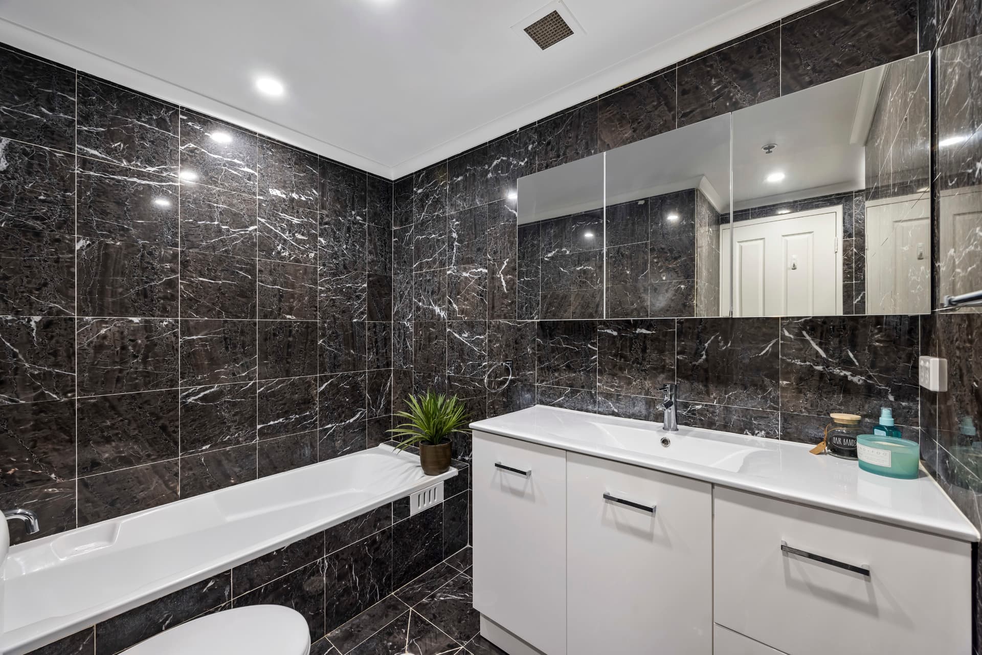 20/44-50 Gardeners Road, Kingsford, Wamberal - Image 1