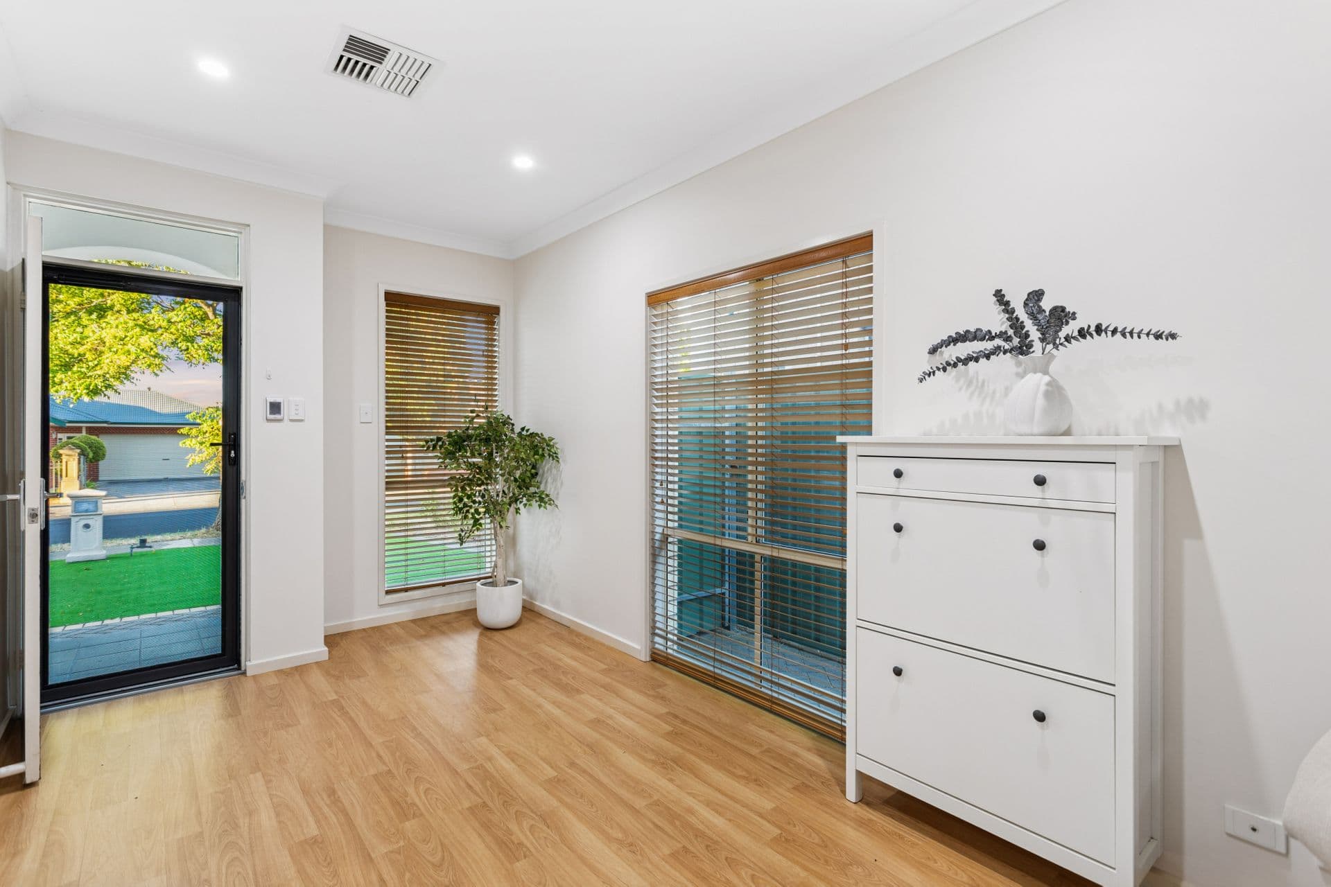2/1568 Main North Road, Salisbury South, SA, 5106, Enfield - Thumbnail 4