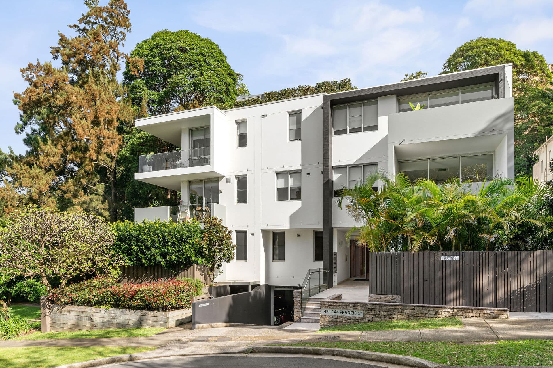 17/142-144 Francis Street, Bondi Beach, Bondi Beach - Thumbnail 2