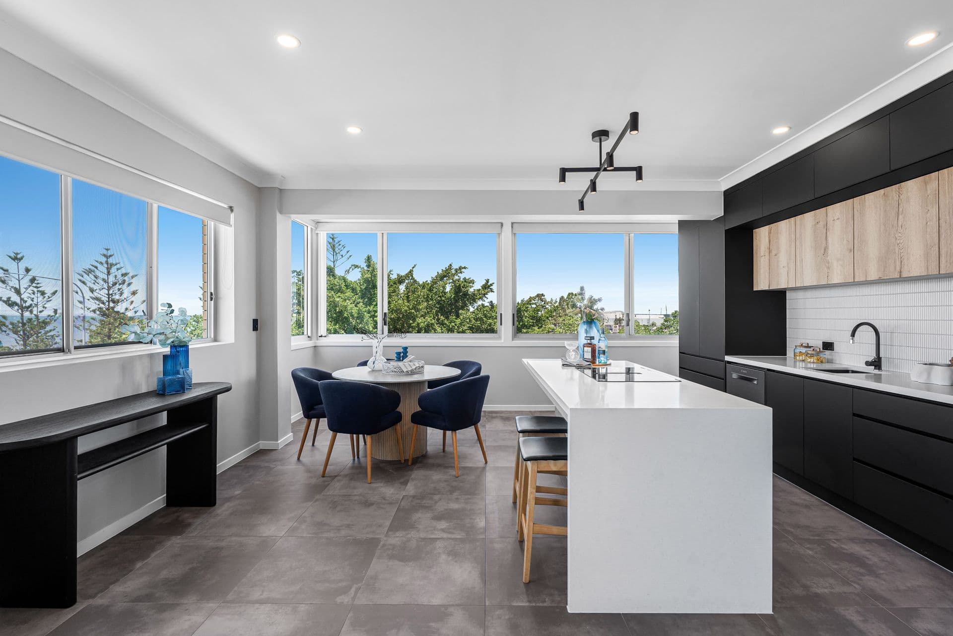 4/427 Esplanade, Manly, QLD, 4179, Manly - Thumbnail 2