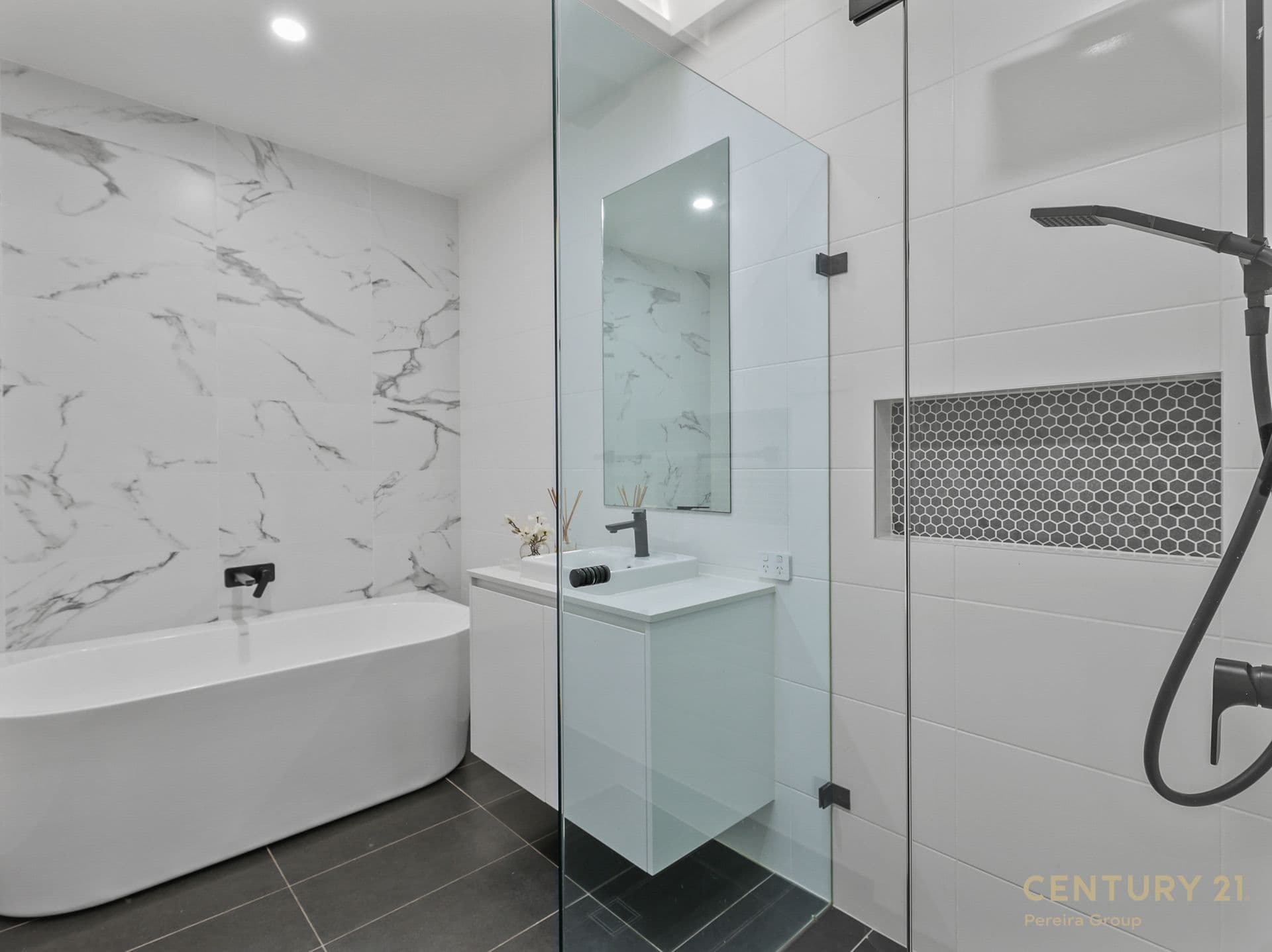 16 Arkenstone Way, Leppington, NSW, 2179, Leppington - Thumbnail 8