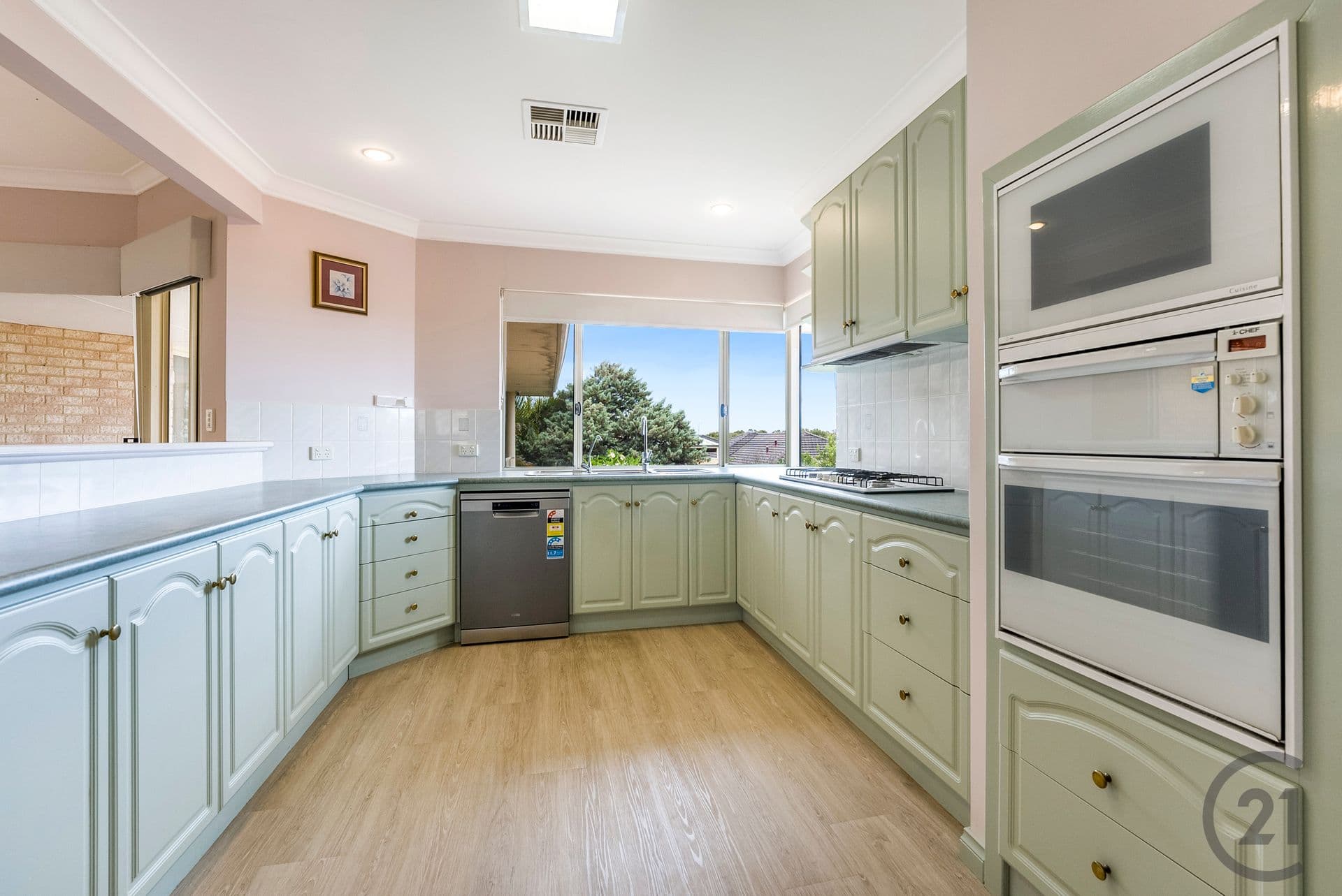4 Albatross Close, Halls Head, WA, 6210, Halls Head - Thumbnail 5