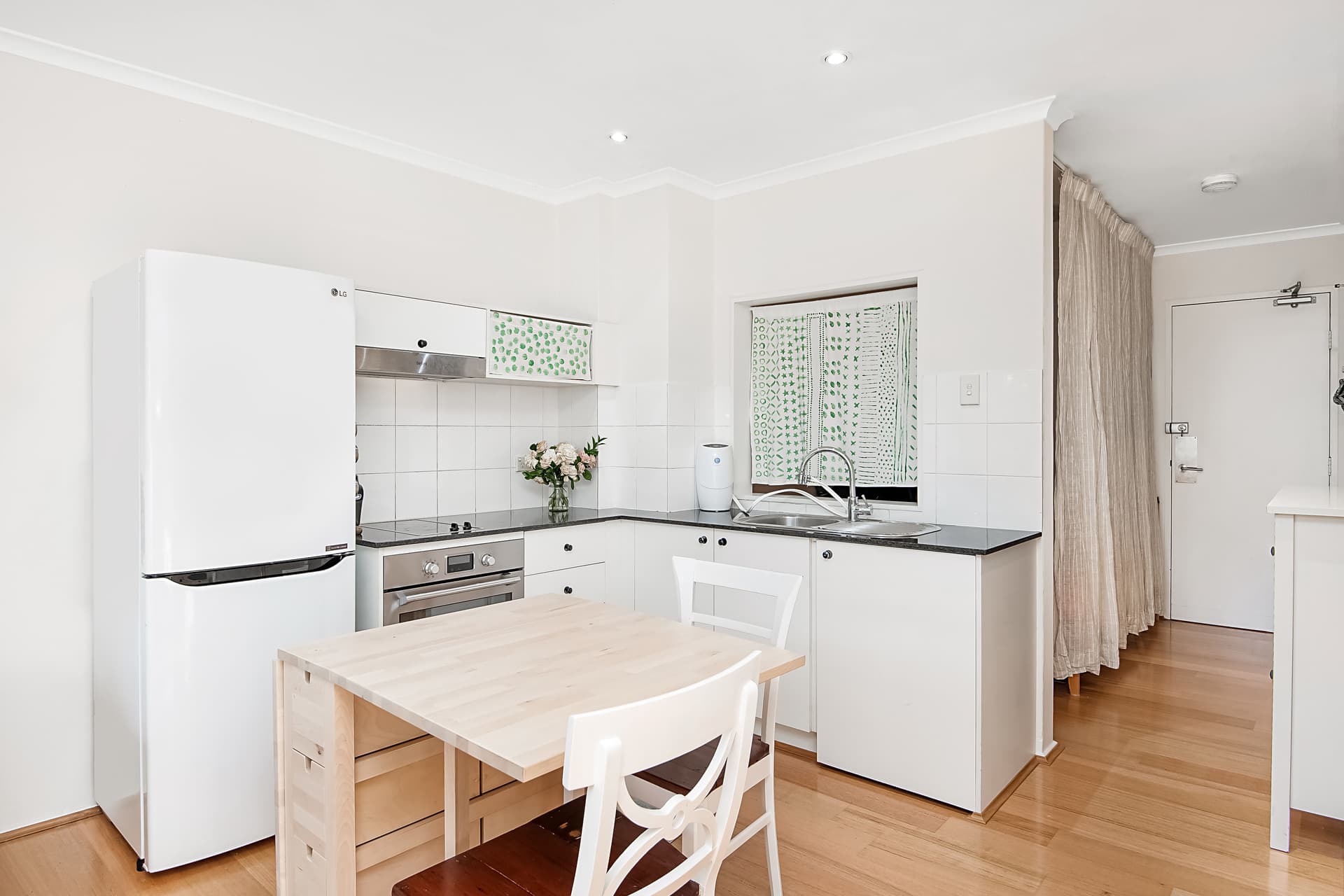 33/35 Alison Road, Kensington, Kensington - Thumbnail 5