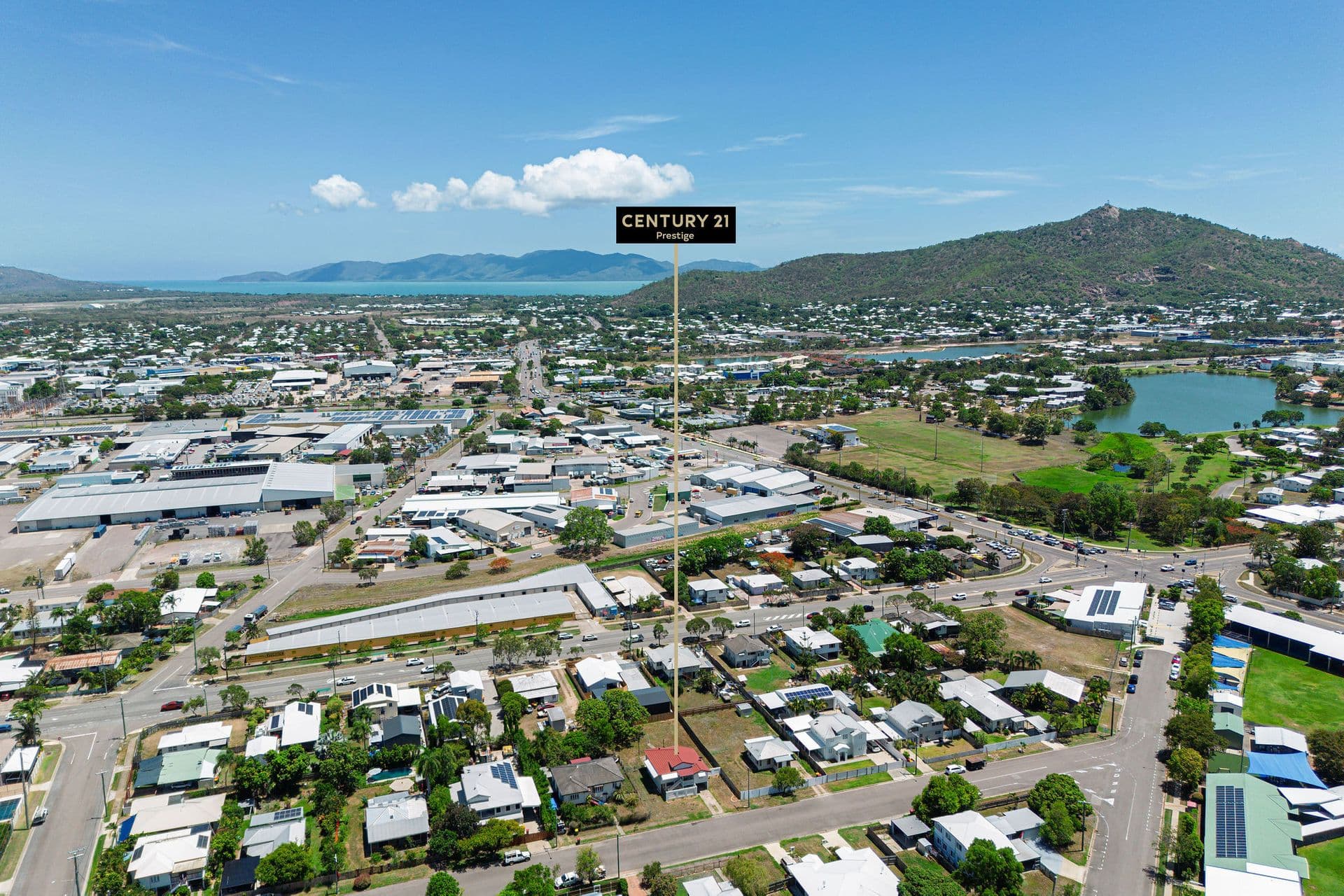 136 Howlett Street, Currajong, QLD, 4812, Currajong - Thumbnail 3