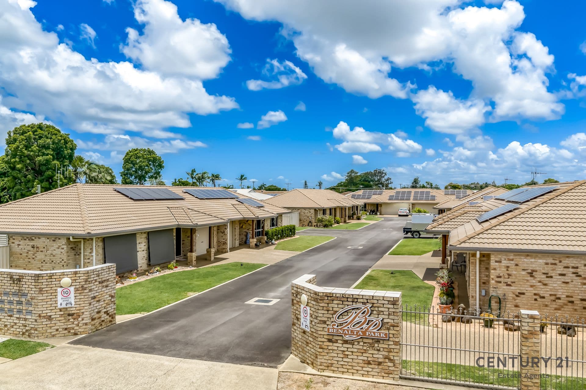 2/45 Thabeban Street, Avenell Heights, QLD, 4670, Avenell Heights - Thumbnail 3