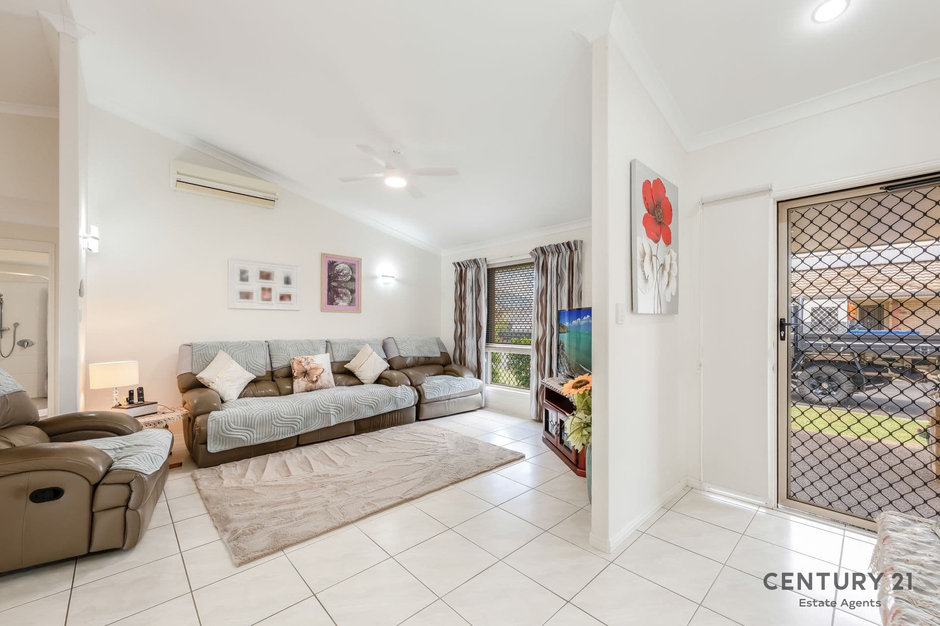 2/45 Thabeban Street, Avenell Heights, QLD, 4670, Avenell Heights - Thumbnail 7