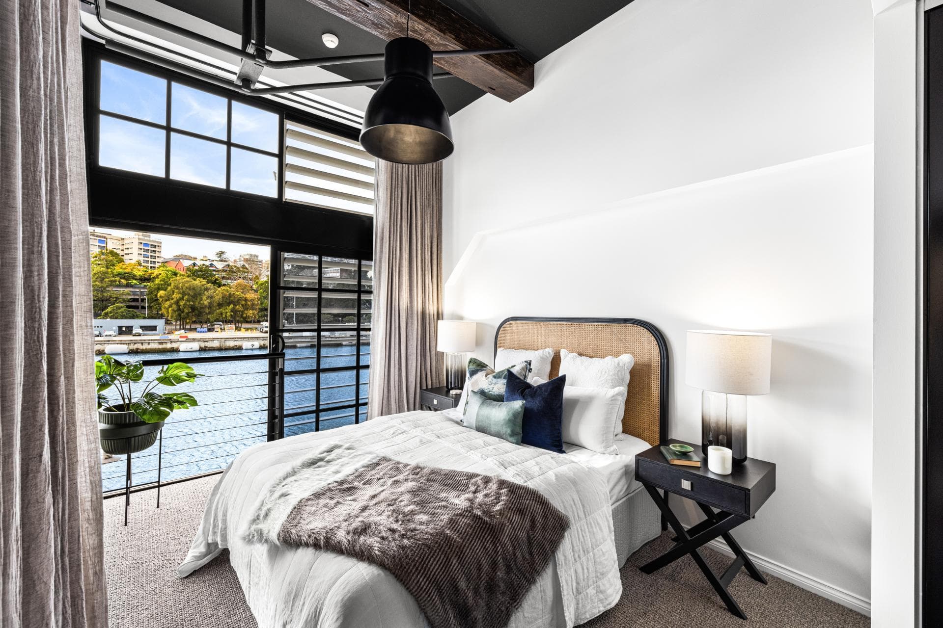 335/6E Cowper Wharf Roadway, Woolloomooloo, Woolloomooloo - Thumbnail 3