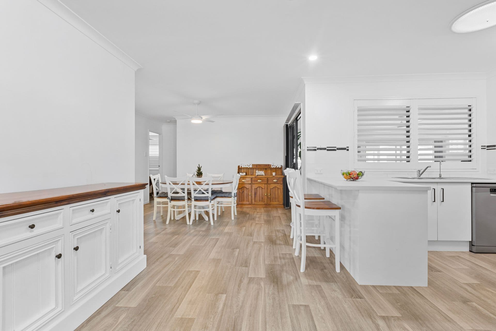 7 Environs Avenue, Cooloola Cove, QLD, 4580, Cooloola Cove - Thumbnail 4