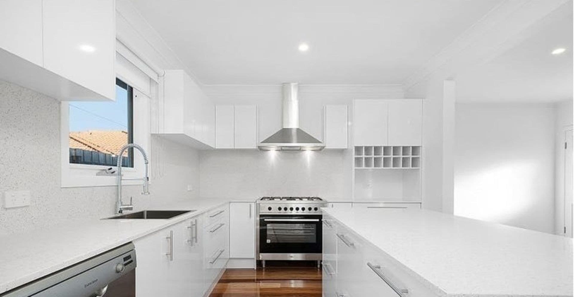 15 Golden Avenue, Werribee, VIC, 3030, Werribee - Thumbnail 2