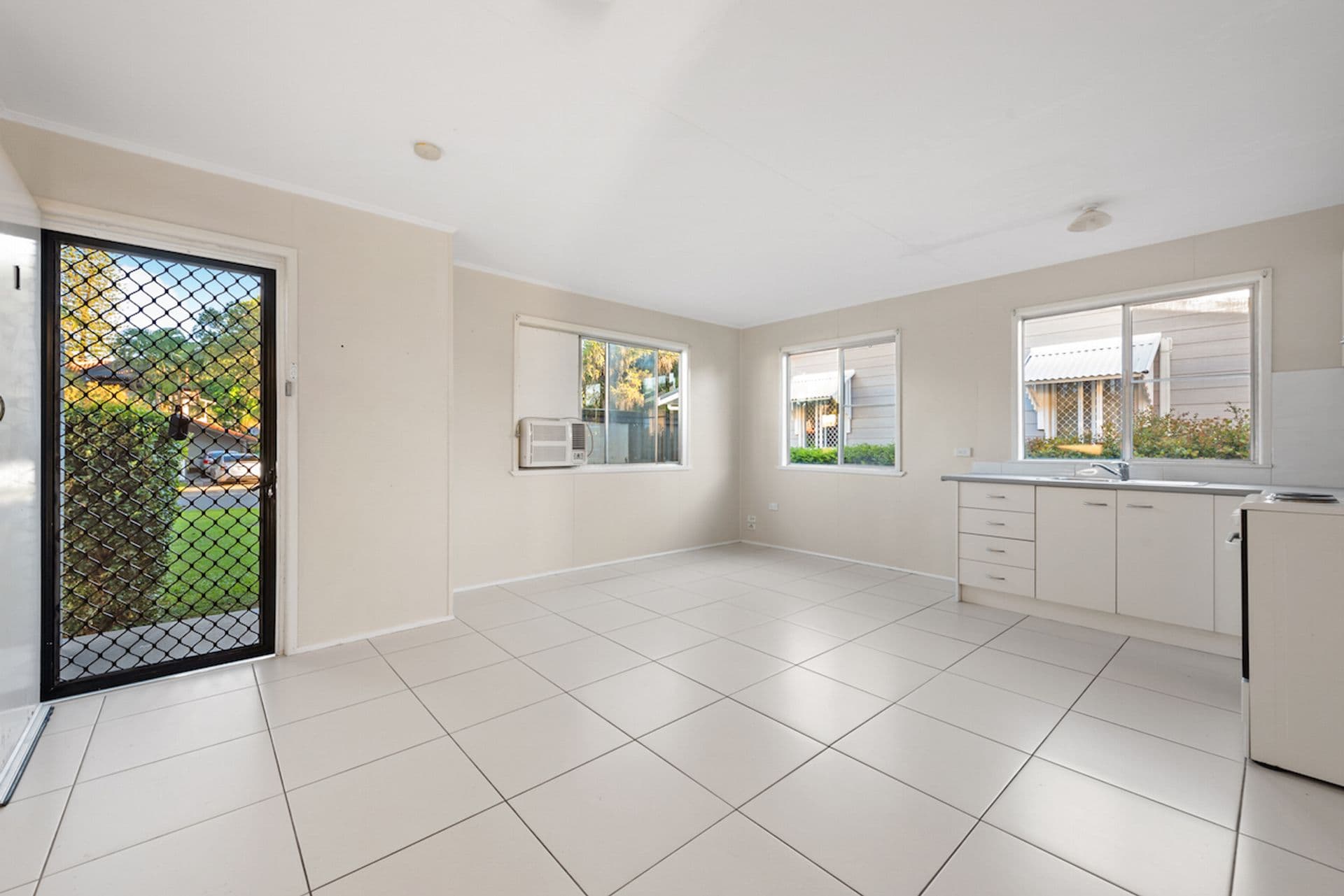 37 Conley Street, Clontarf, QLD, 4019, Clontarf - Thumbnail 8