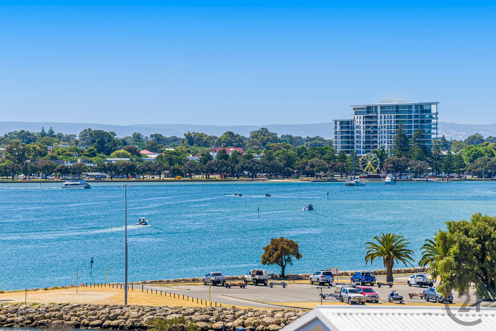 1/9 Peter Street, Halls Head, WA, 6210, Halls Head - Thumbnail 8
