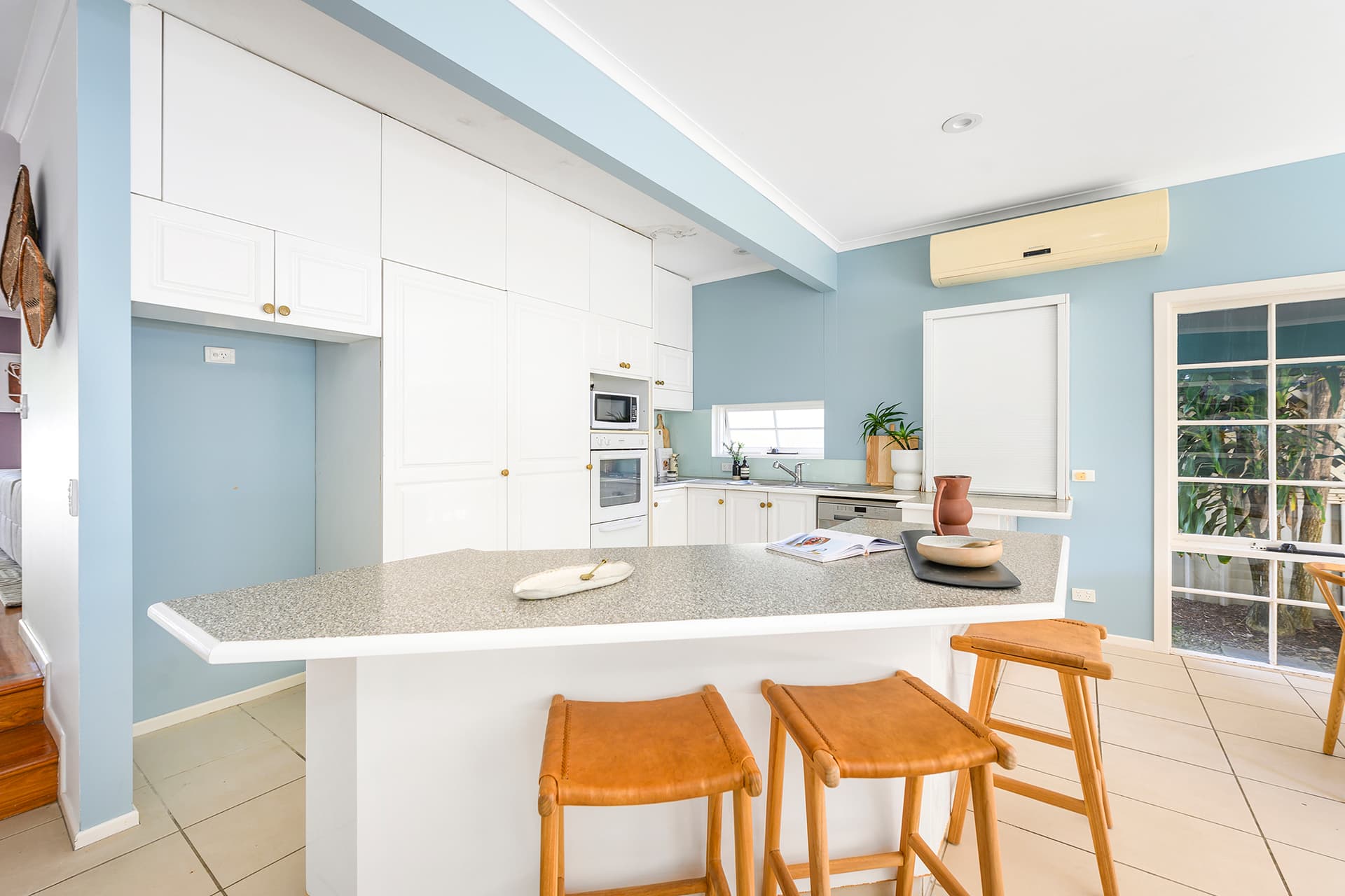 31 Seaside Avenue, Mermaid Beach, QLD, 4218, Mermaid Beach - Thumbnail 4