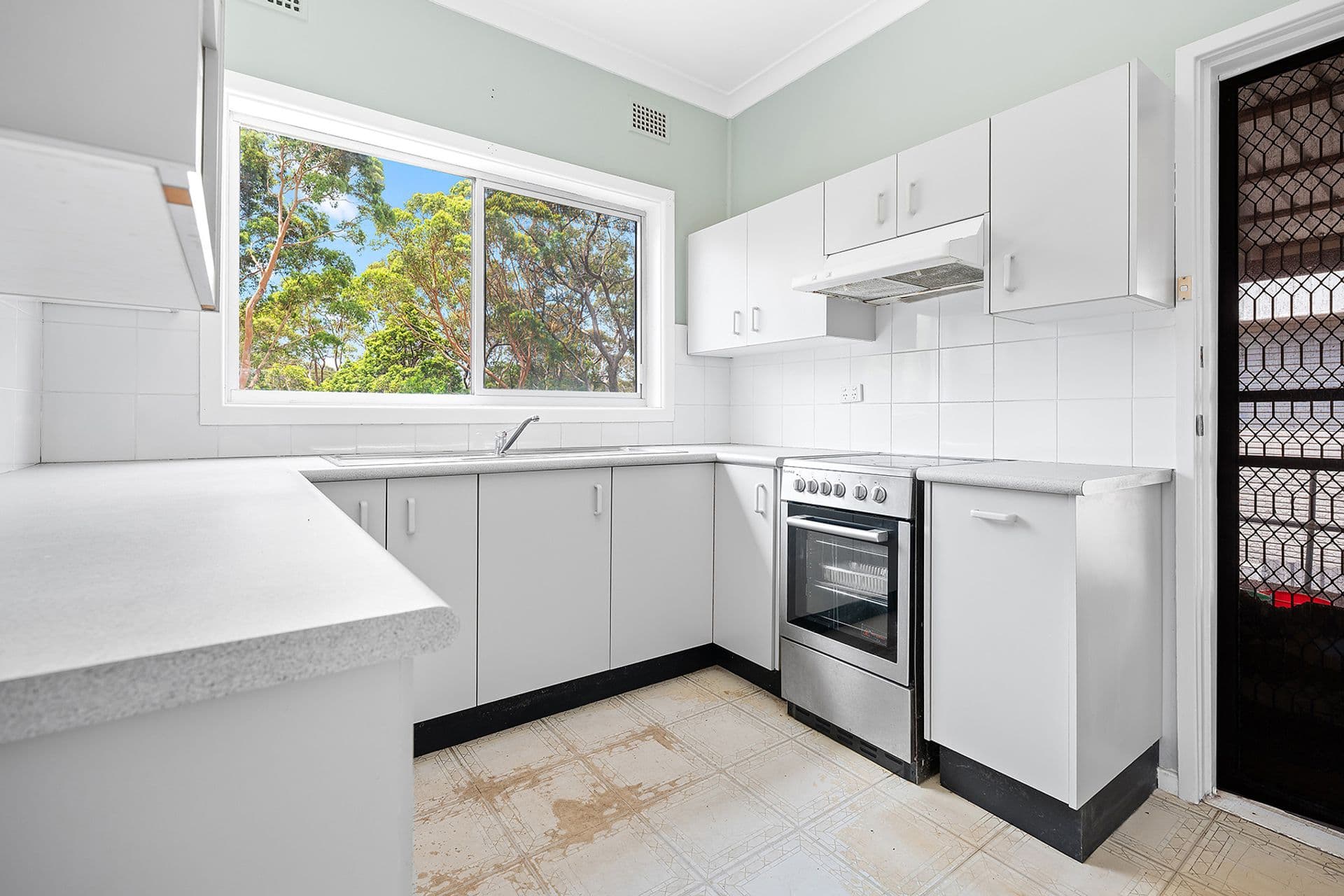 20 Collarena Crescent, Kahibah, NSW, 2290, Kahibah - Thumbnail 2