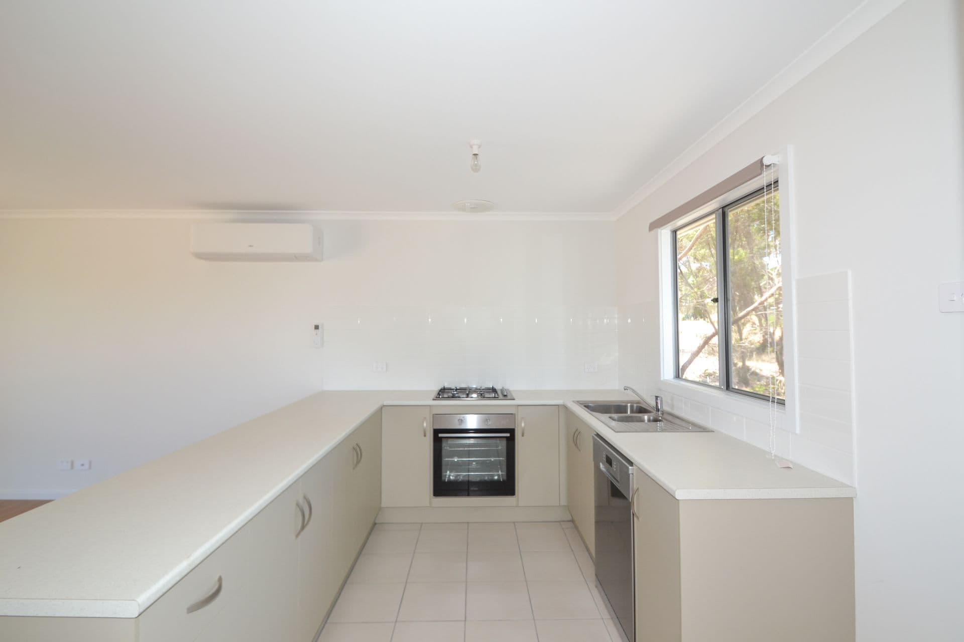 6 Brownlow Crescent, Kingscote, SA, 5223, Kingscote - Thumbnail 6