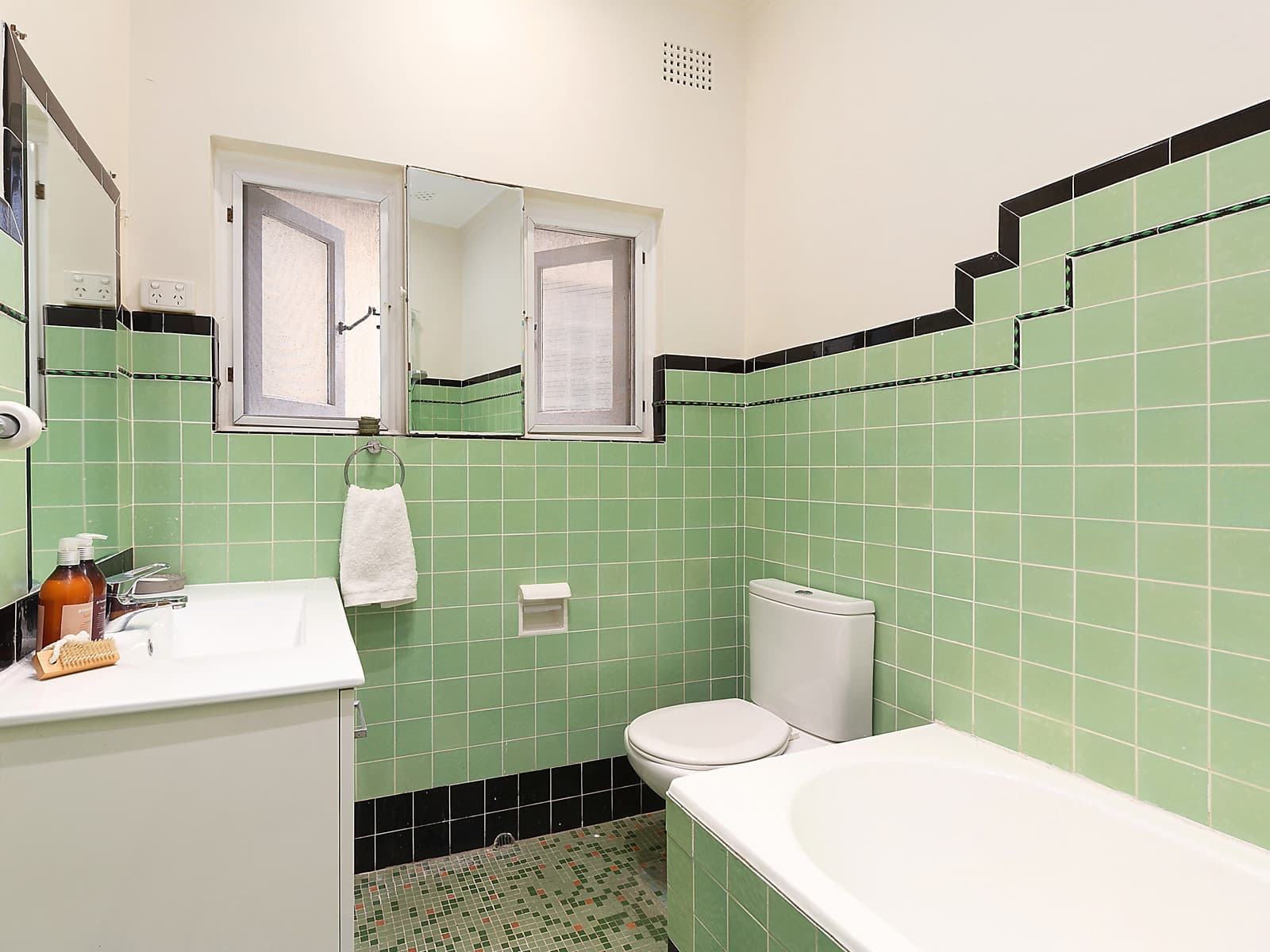 208 Barker  Street, Randwick, Randwick - Thumbnail 2